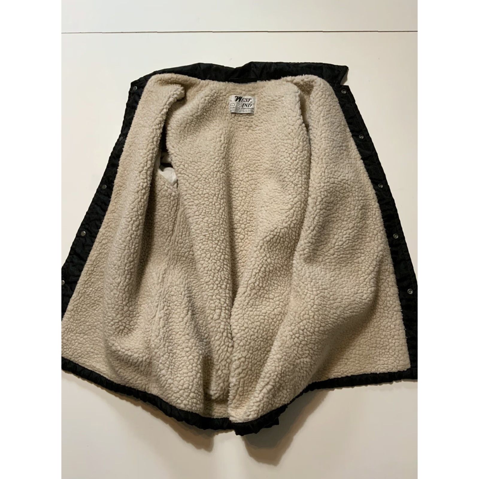 Vintage VINTAGE West Wind Buccaneer Sherpa Shearling Lined Black Satin Jacket Sz. L Mens Size US L / EU 52-54 / 3 - 3 Thumbnail