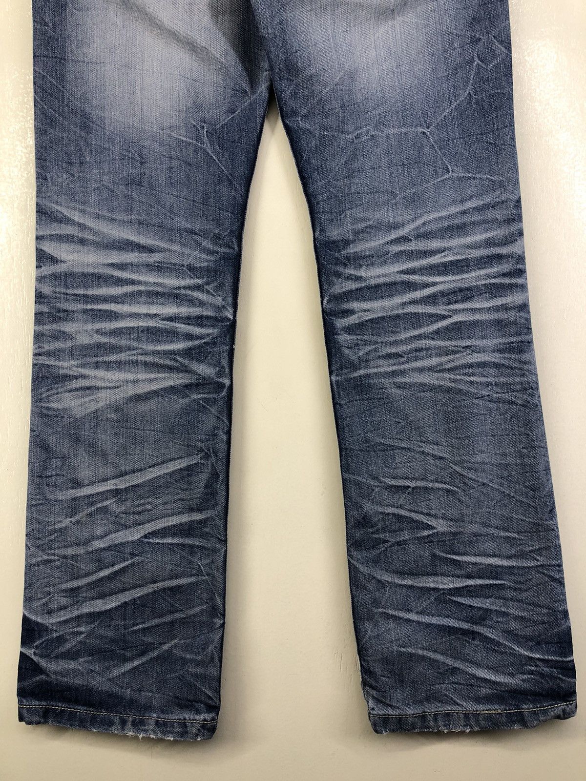 Japanese Brand Southern Menswear Distressed Faded Blue Jeans Size US 31 - 16 Thumbnail