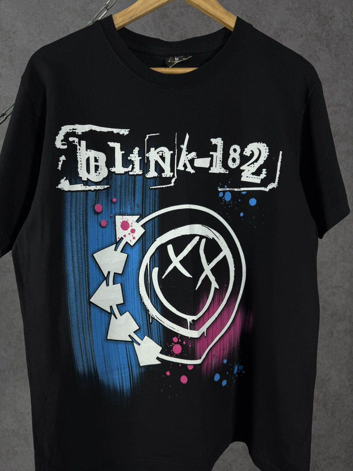 Band Tees Blink 182 rock band tee Size US M / EU 48-50 / 2 - 4 Thumbnail