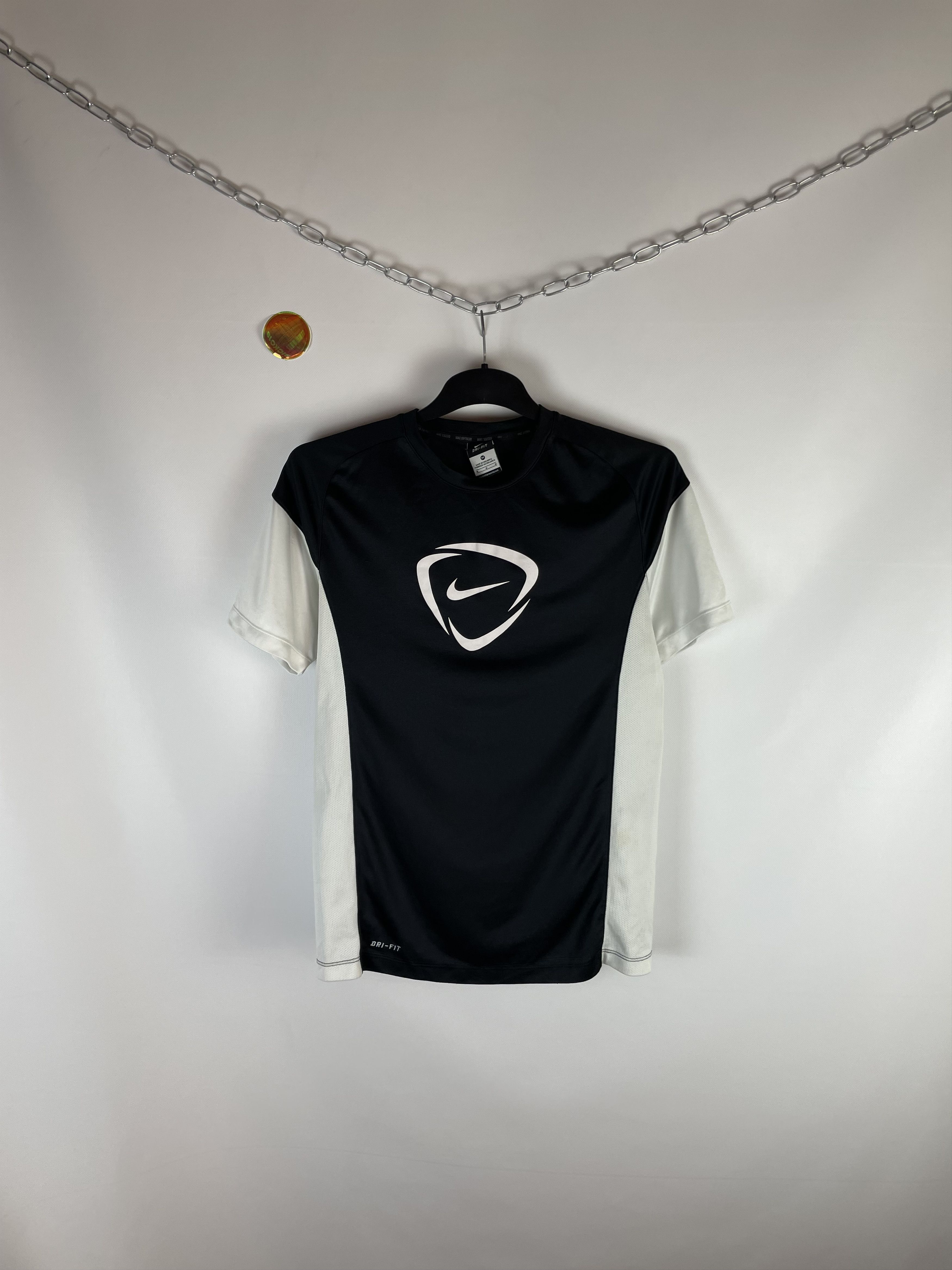 Nike Vintage Nike tee logo Size US M / EU 48-50 / 2 - 1 Thumbnail
