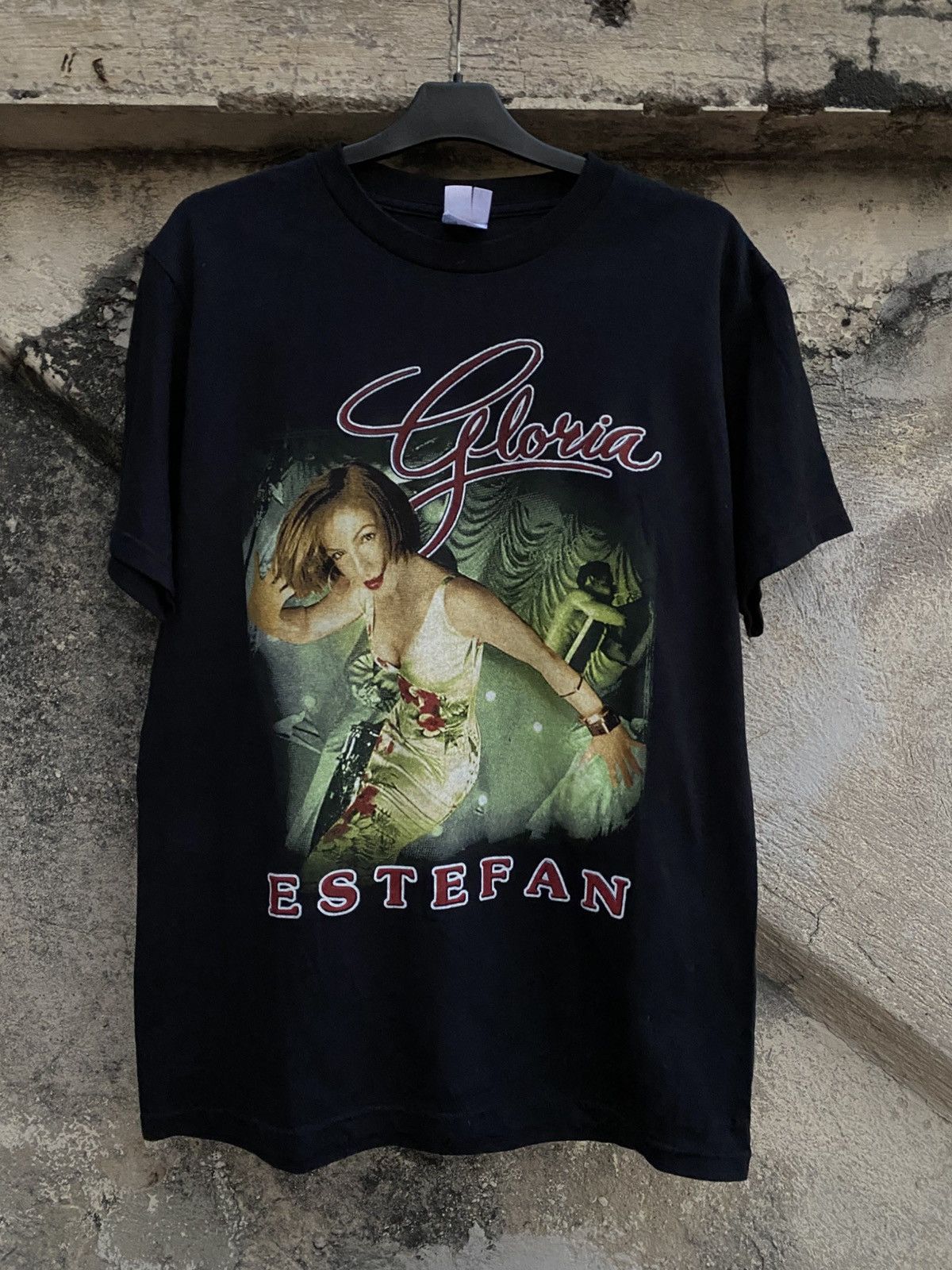 Other Gloria Estefan Rap Tee Size US M / EU 48-50 / 2 - 2 Thumbnail