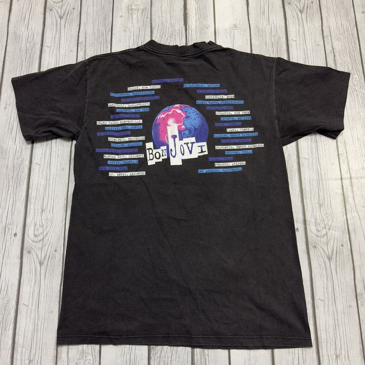 Band Tees × Brockum × Vintage Vintage Bon Jovi tee Size US L / EU 52-54 / 3 - 2 Thumbnail