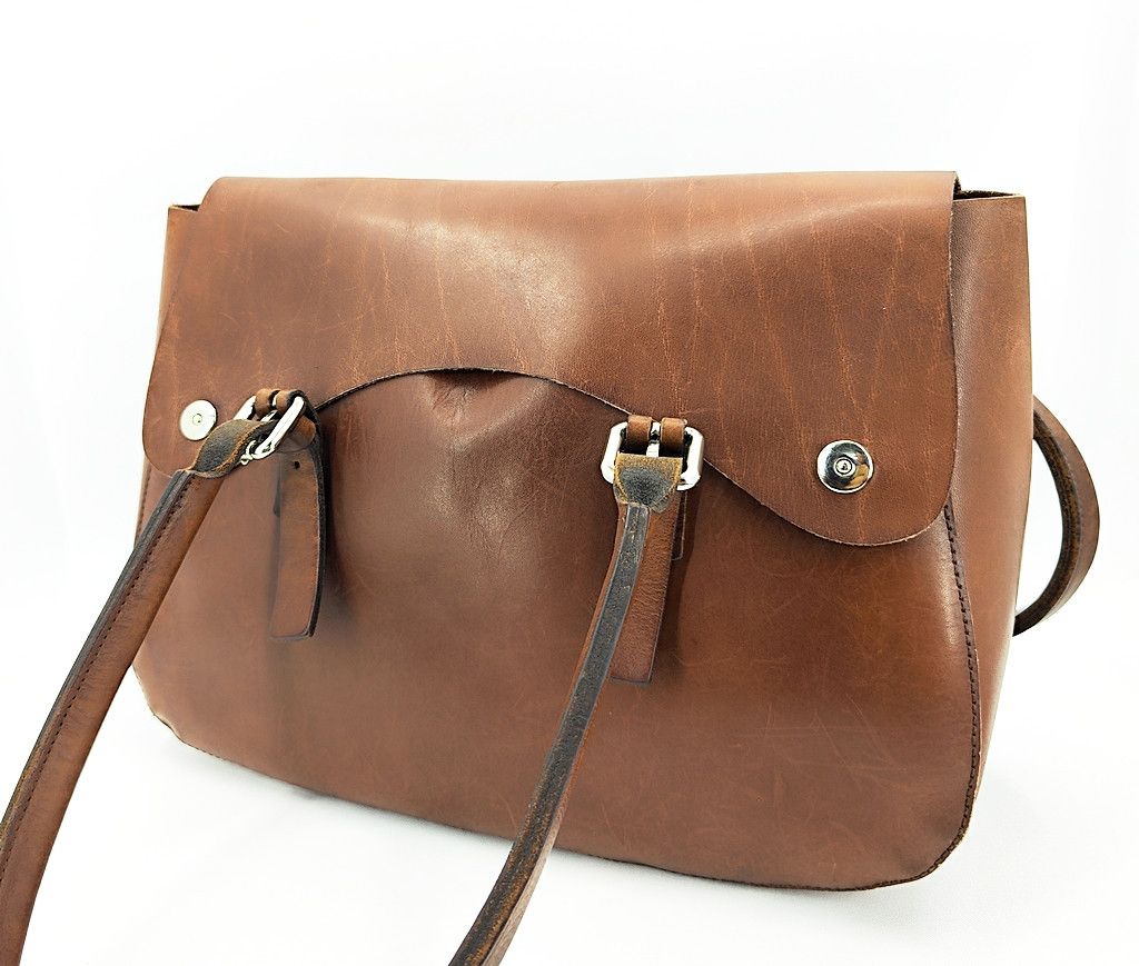 M0851 M0851 matador signature full leather tote bag shaped flap Size ONE SIZE - 7 Thumbnail