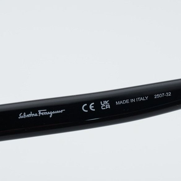 Salvatore Ferragamo Salvatore Ferragamo SF957S 001 Sunglasses Black Cat Eye Fram Size ONE SIZE - 5 Thumbnail