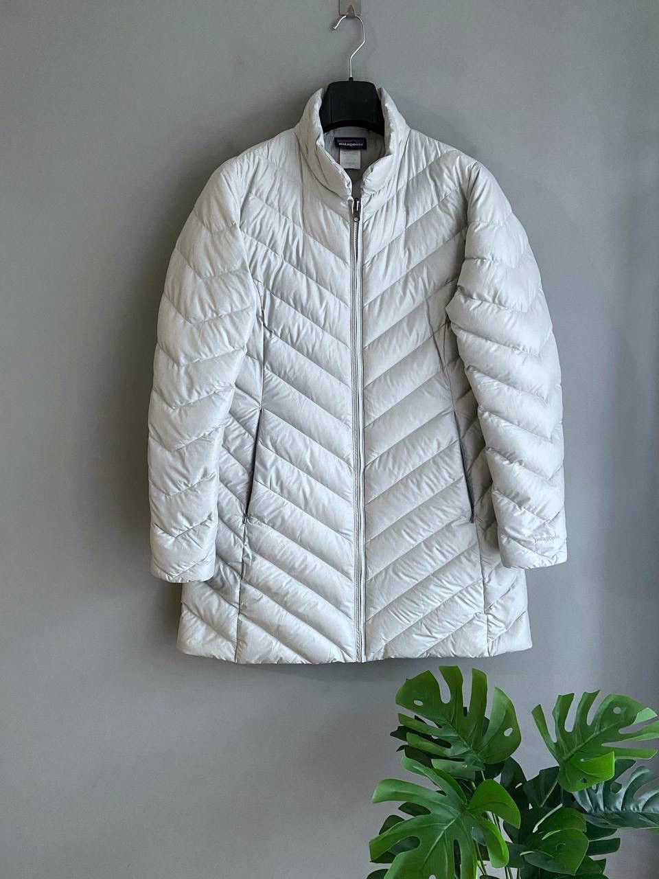 Patagonia Patagonia Down Women's Gray Puffer Jacket, Size XL Size XL / US 12-14 / IT 48-50 - 1 Thumbnail