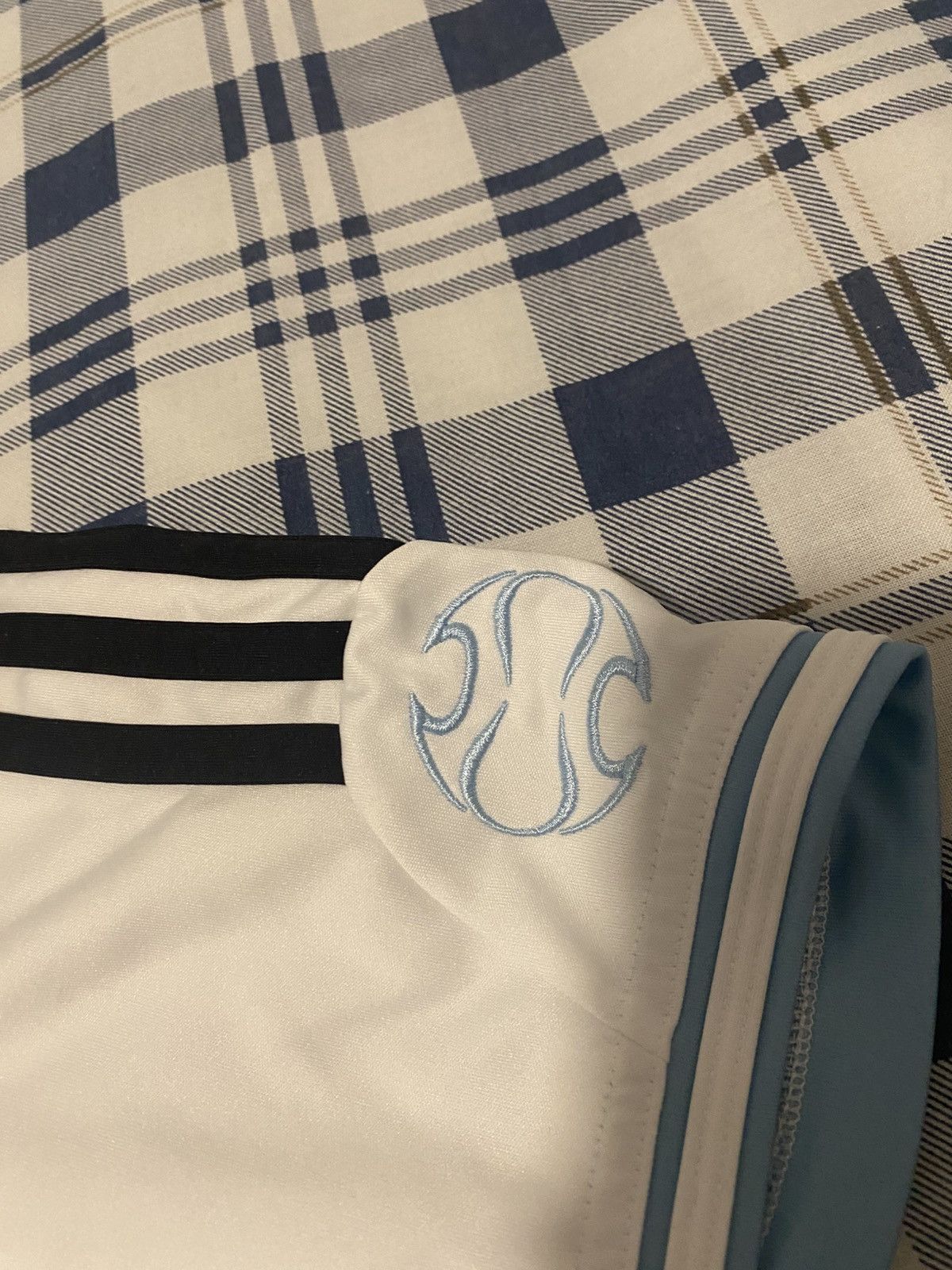 Adidas Authentic 2006 Argentina Jersey Size US M / EU 48-50 / 2 - 3 Thumbnail