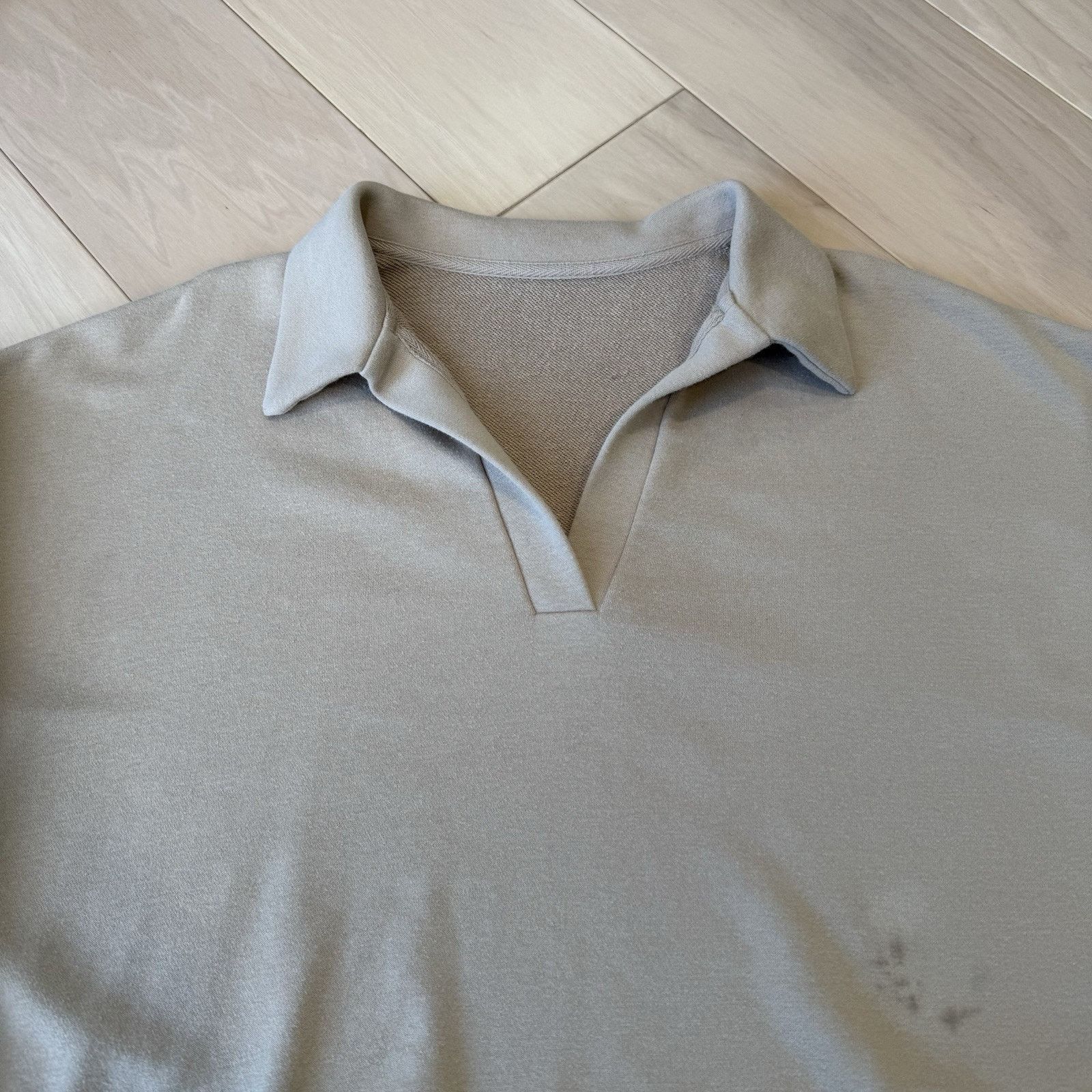 Vuori Vuori Cropped Sedona Polo Sweatshirt Large Beige Fleece Size L / US 10 / IT 46 - 3 Thumbnail