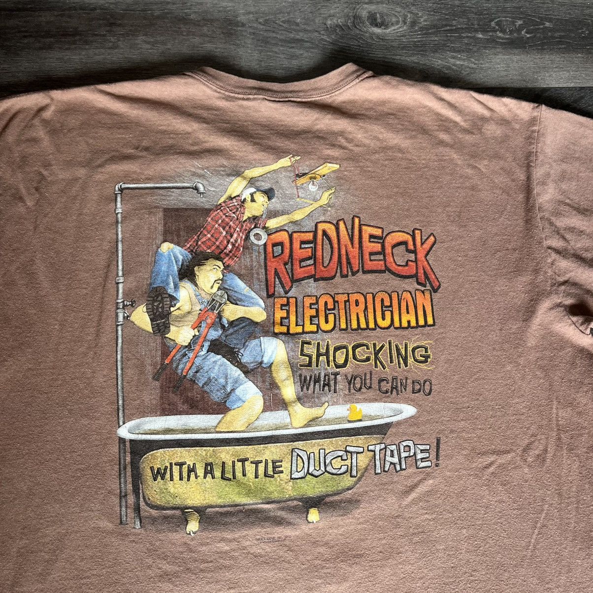 Vintage Vintage 2000s Red Neck Sportsman Electrician Parody T Shirt Size US XL / EU 56 / 4 - 3 Thumbnail