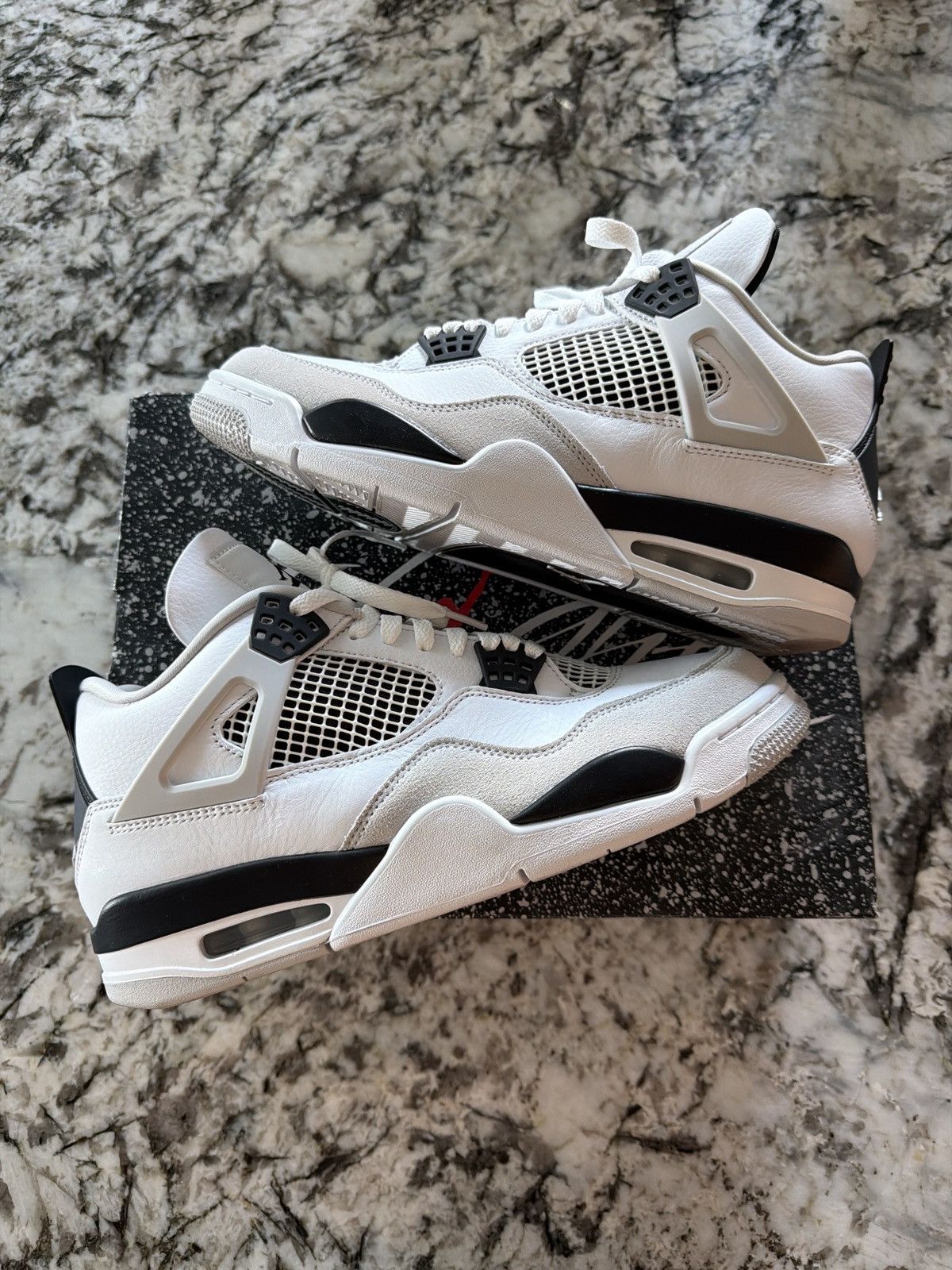 Jordan Brand Jordan 4 “Military Black” Size US 10 / EU 43 - 1 Thumbnail