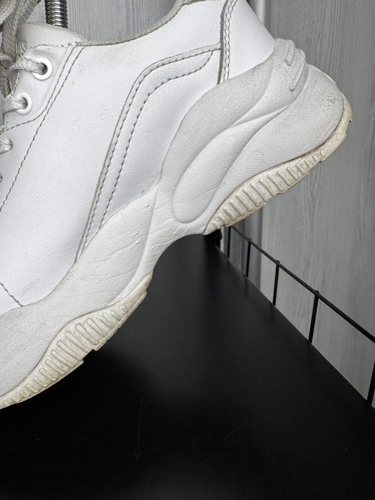 Versace Jeans Couture Versace Jeans Couture white big logo low top sneakers 37 Size US 7 / IT 37 - 15 Thumbnail