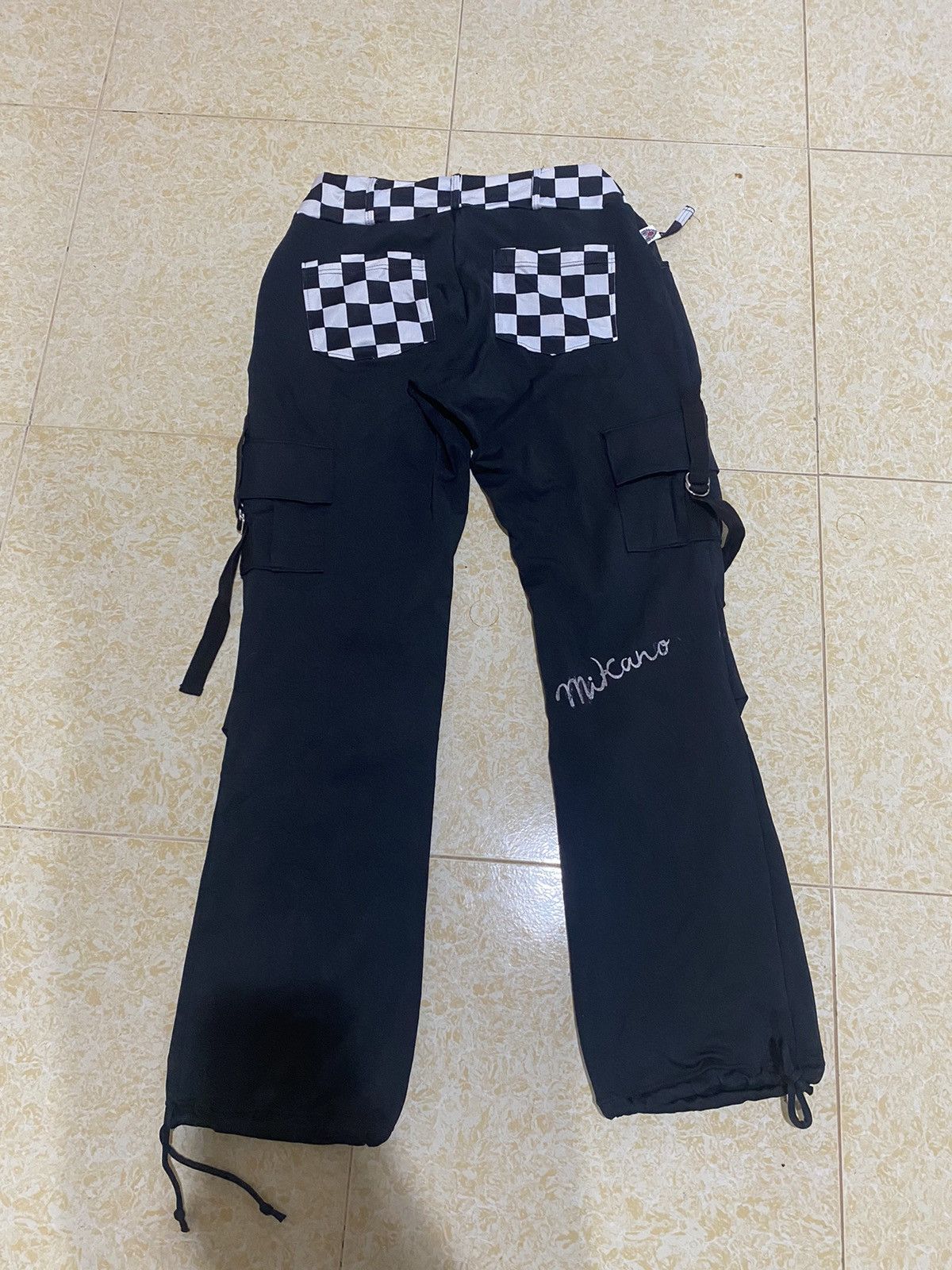 Japanese Brand Mikano Japanese Brand Stretch MultiPocket Cargo Pants Size 30" / US 8 / IT 44 - 2 Thumbnail