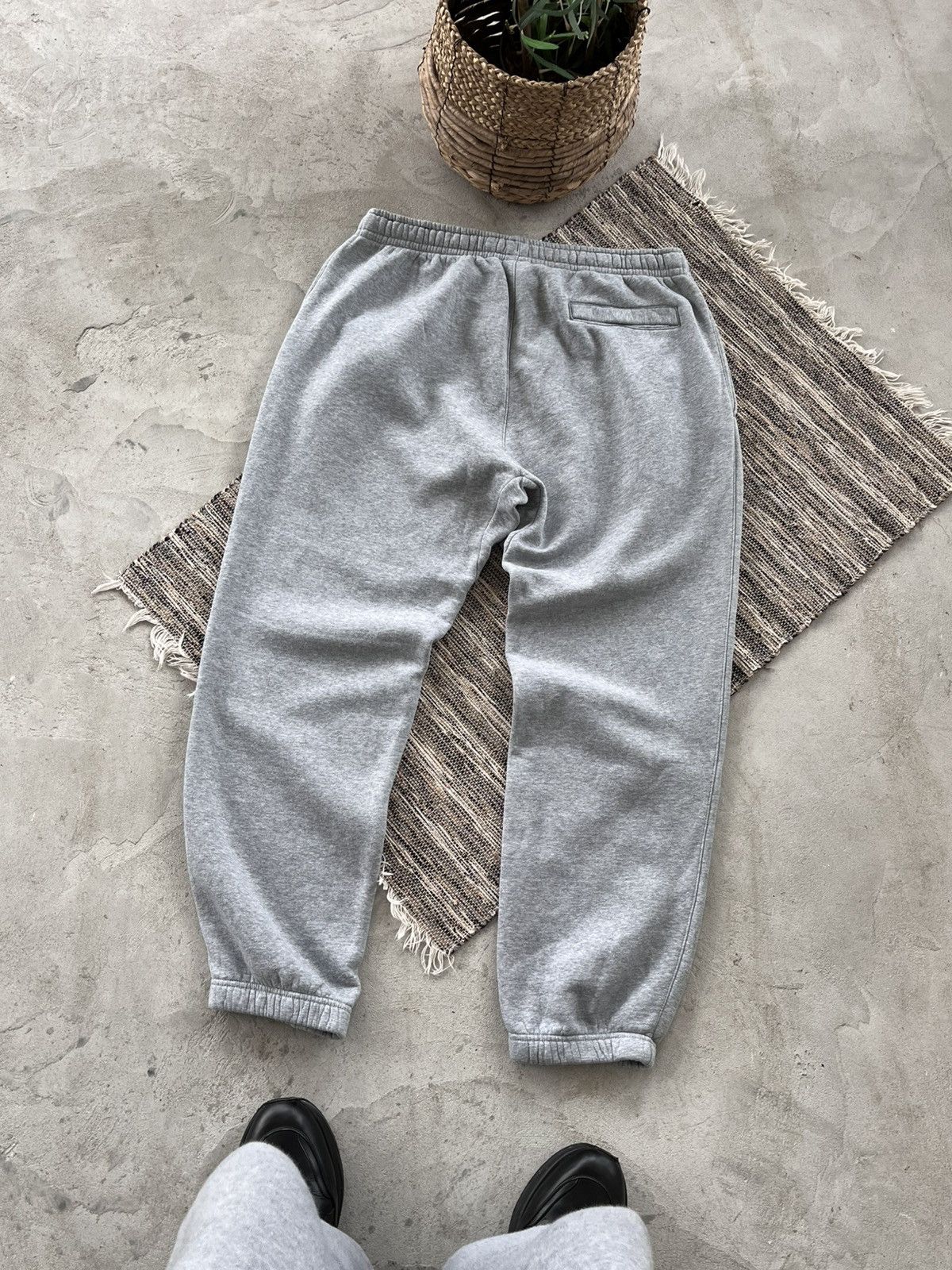 Nike Vintage Nike Grey Y2K Oversize Wide Sweatpants Joggers Size US 38 / EU 54 - 2 Thumbnail