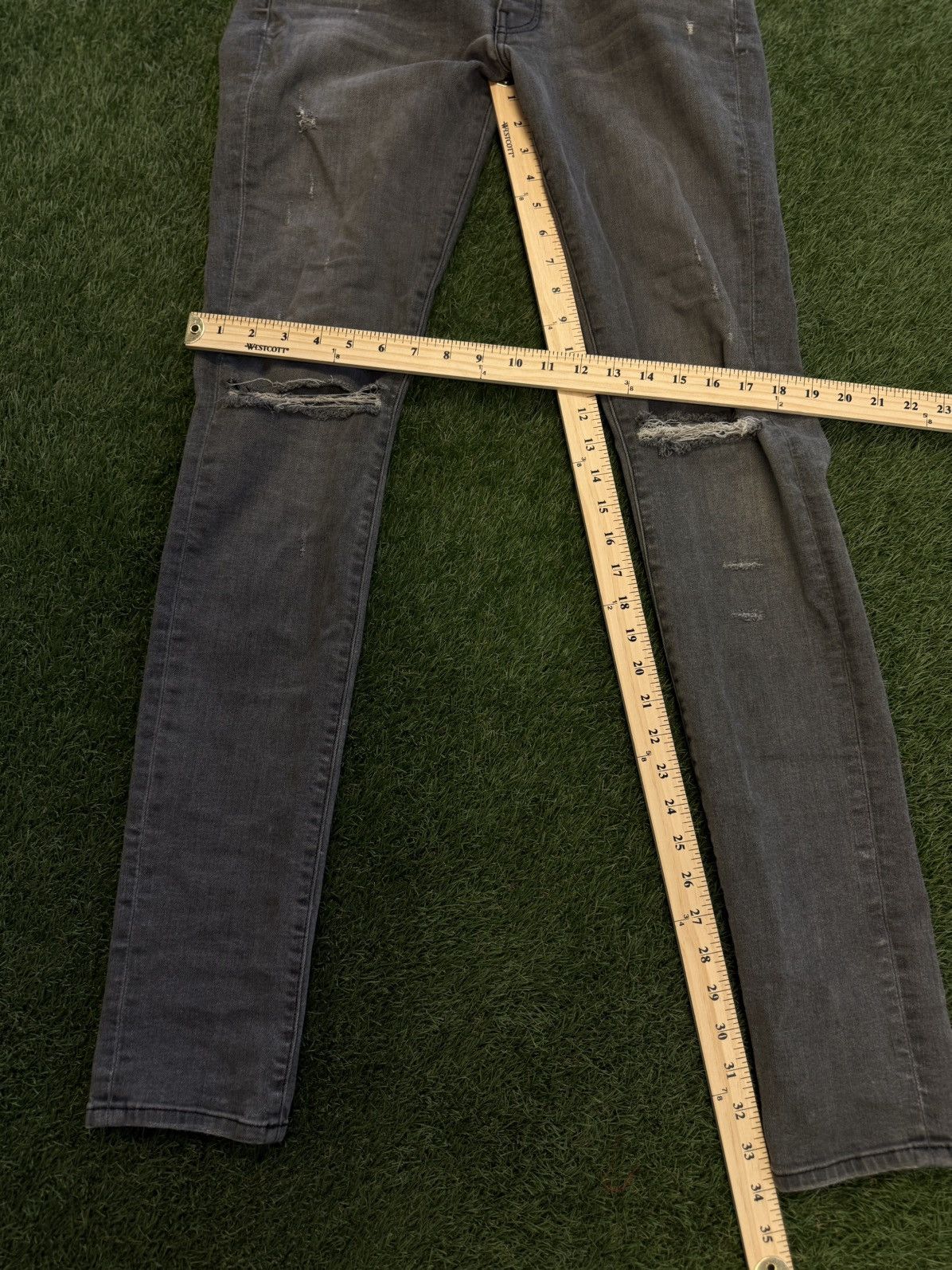 Amiri Amiri Jeans Grey Casual Pants Size 30 Clean 🧼 Size US 30 / EU 46 - 19 Thumbnail