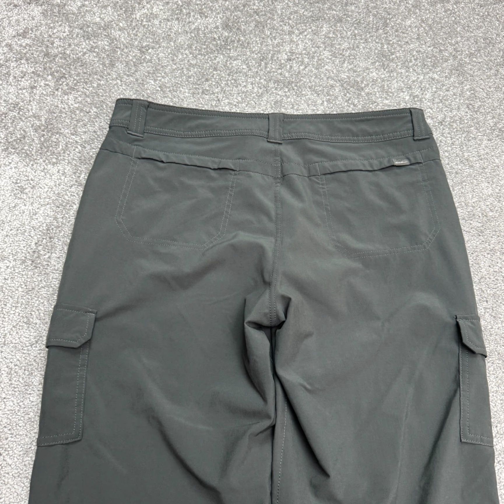 Eddie Bauer VINTAGE Eddie Bauer Cargo Outdoor Pants Womens 12 Dark Gray Straight Leg Roll Hem Hiking Size 40" / US 18 - 3 Thumbnail