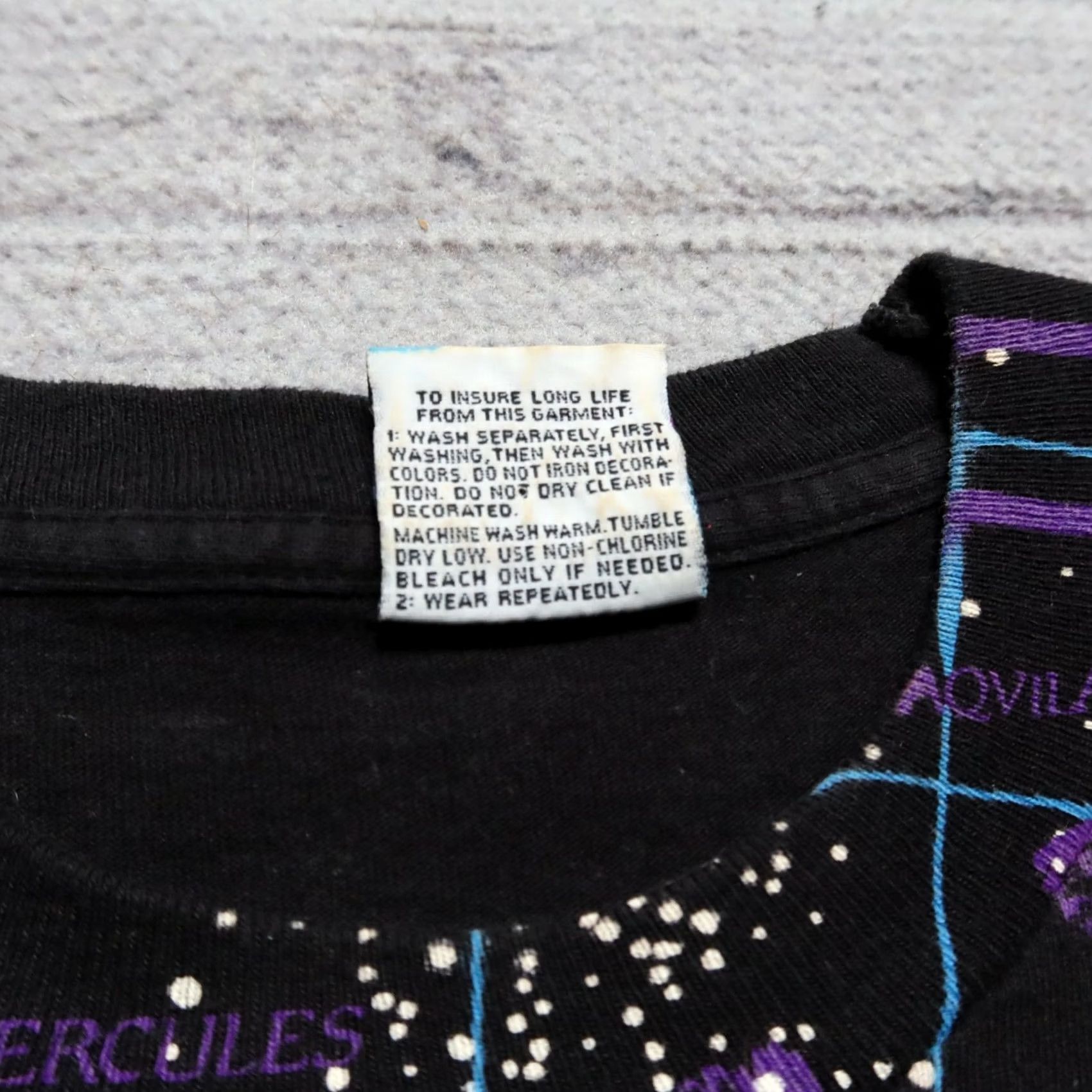 Liquid Blue VINTAGE Liquid Blue Hemisphere Boreal Shirt XL Black Mens T-Shirt 90s Vintage Printed All Over Print Size US XL / EU 56 / 4 - 4 Thumbnail