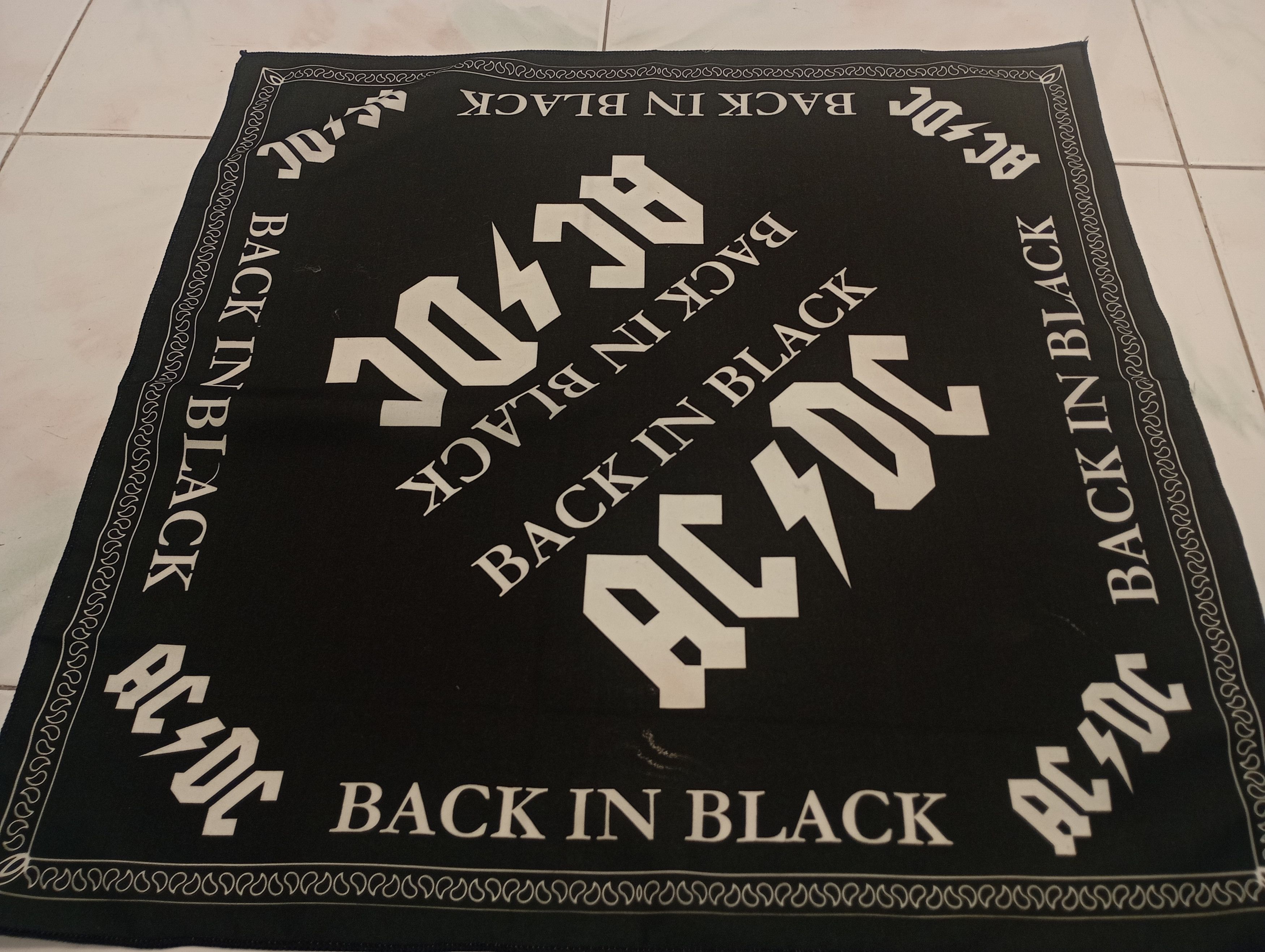Band Tees Skulls Bandana Handkerchief acdc Size ONE SIZE - 3 Thumbnail