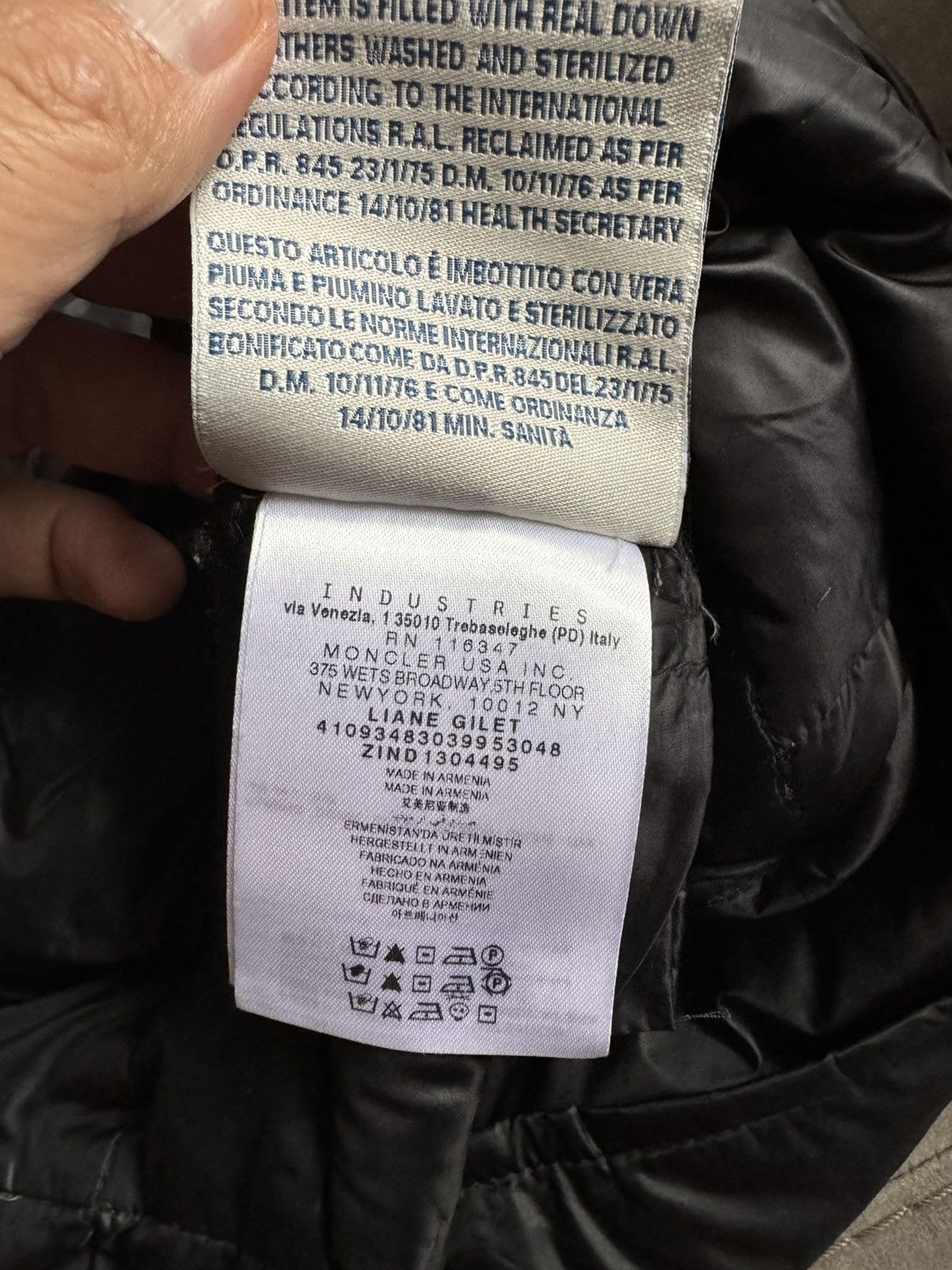 Moncler MONCLER “LIANE” ladies gilet REAL SIZES IN PHOTOS BY TAPE Size S / US 4 / IT 40 - 15 Thumbnail