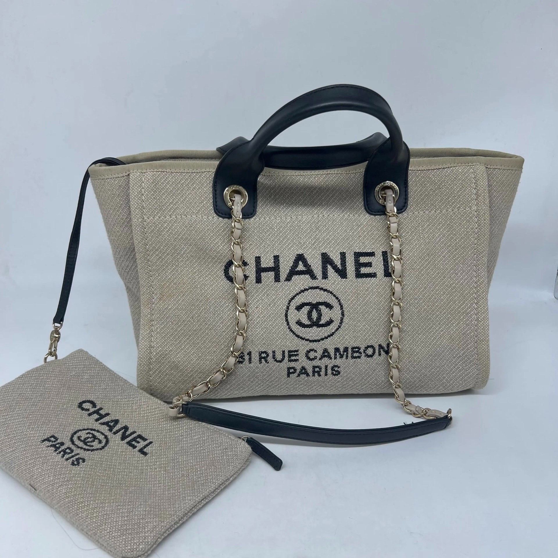 Chanel Pre-loved Bag Very good condition Size ONE SIZE - 1 Thumbnail
