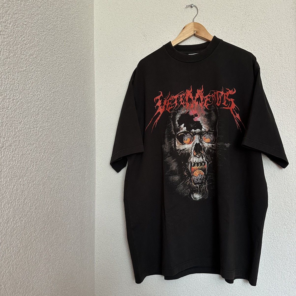 image of Vetements Metal Skull Tee in Black, Men's (Size XS)