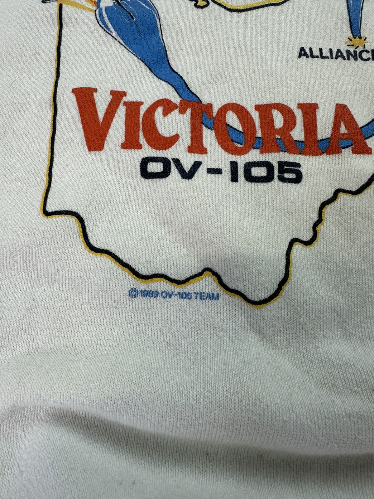 Vintage vintage 80s victoria spaceship canada crewneck large Size US L / EU 52-54 / 3 - 4 Thumbnail