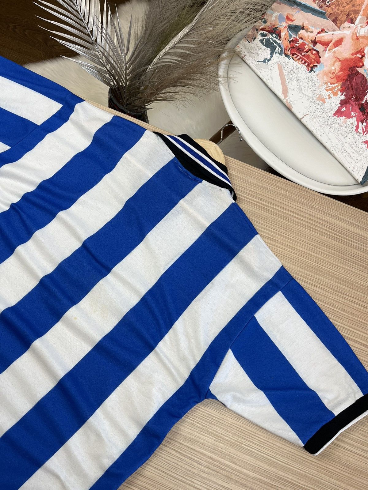 Puma SHEFFIELD WEDNESDAY PUMA SIZE L FOOTBALL SHIRT SOCCER Size US L / EU 52-54 / 3 - 16 Thumbnail