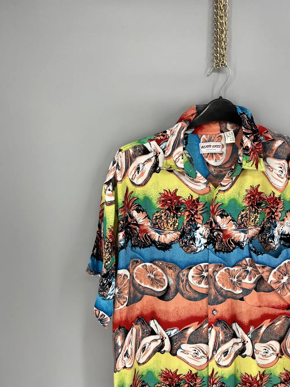Vintage Vintage crazy shirts Hawaiian size M Size US M / EU 48-50 / 2 - 4 Thumbnail