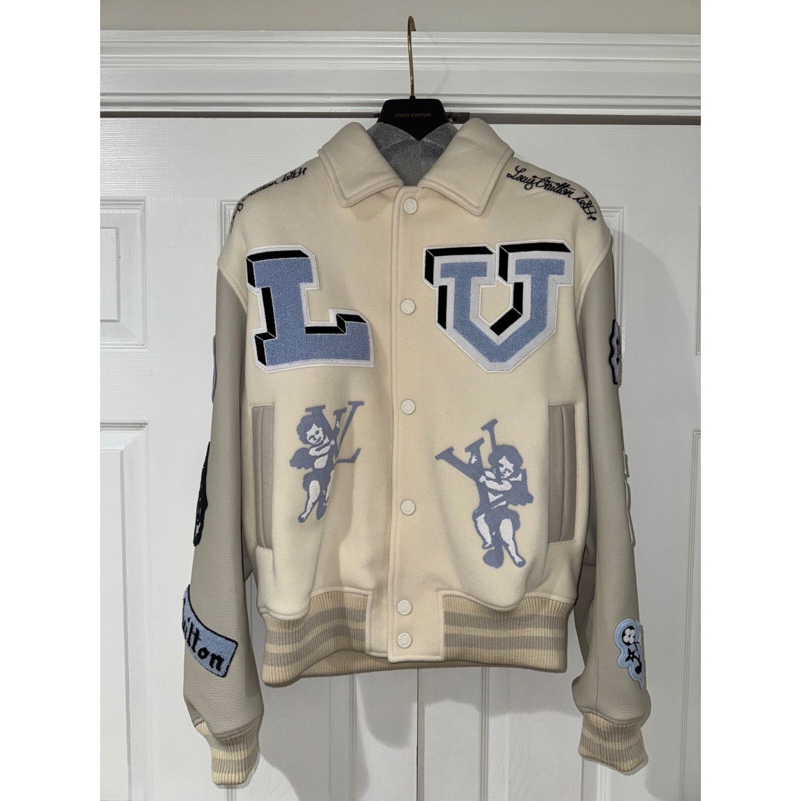 Louis Vuitton Louis Vuitton Leather Jacket Milky White Blue Patch 50 Size US M / EU 48-50 / 2 - 2 Thumbnail