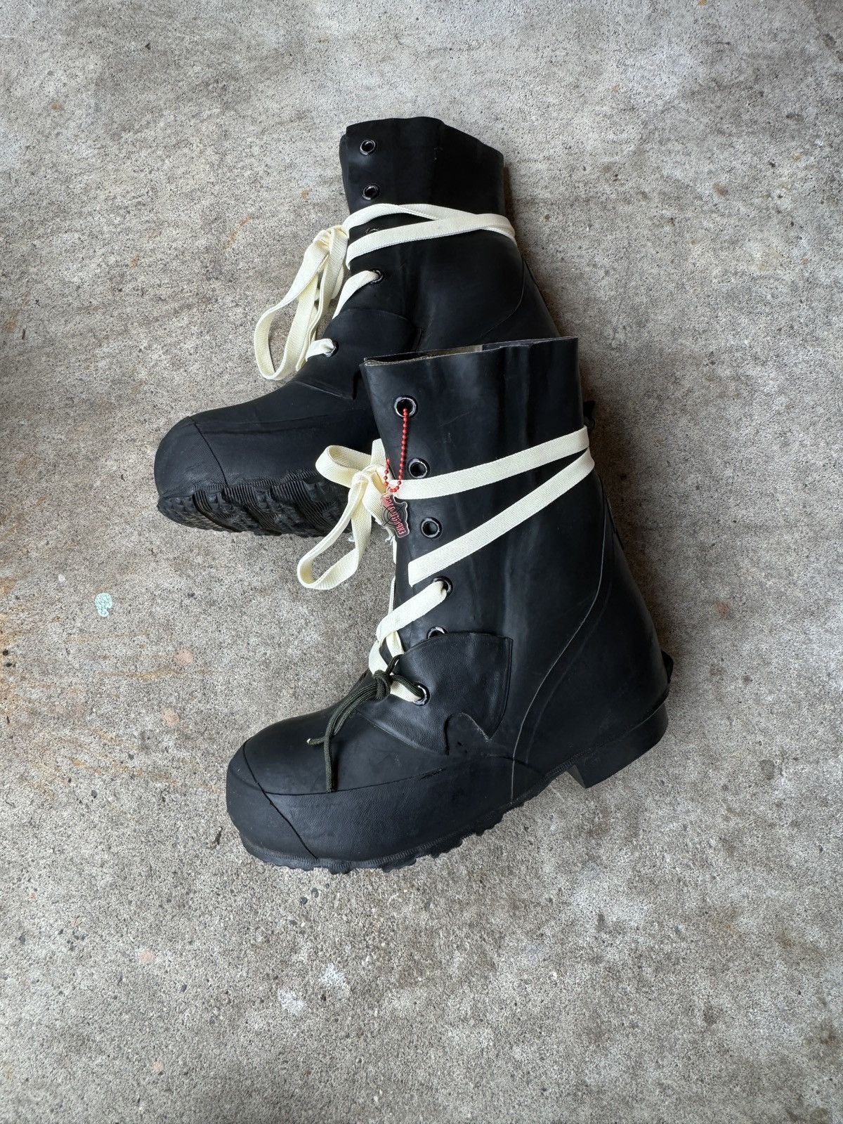 Vintage 1970s/80s Vintage Rubber Bunny / Mickey Boots Size US 10.5 / EU 43-44 - 7 Thumbnail