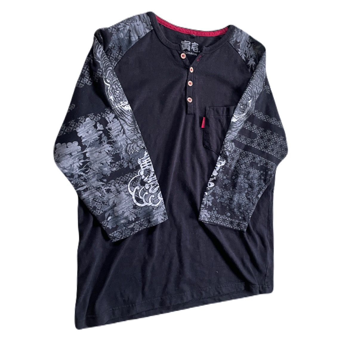 Japanese Brand 2000s Japanese Sukajan Yakuza Tattoo Button 3/4 Sleeve Tee Size US S / EU 44-46 / 1 - 3 Thumbnail