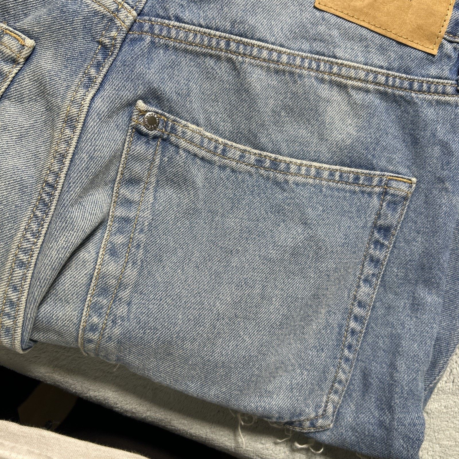 H&M Beyond Baggy Jeans Womens 8 - 30x31 Raw Hem Hamilton Loose Size 30" / US 8 / IT 44 - 14 Thumbnail