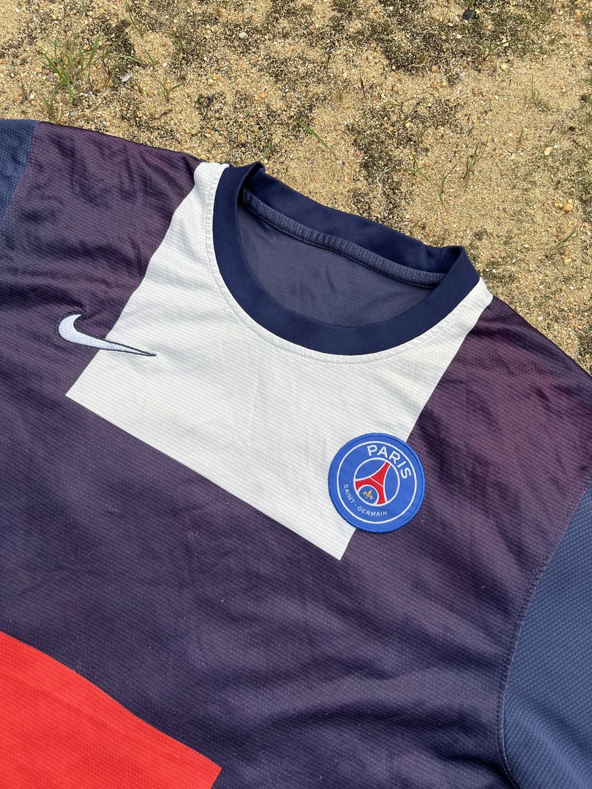 Vintage Vintage PSG FC Size US L / EU 52-54 / 3 - 5 Thumbnail