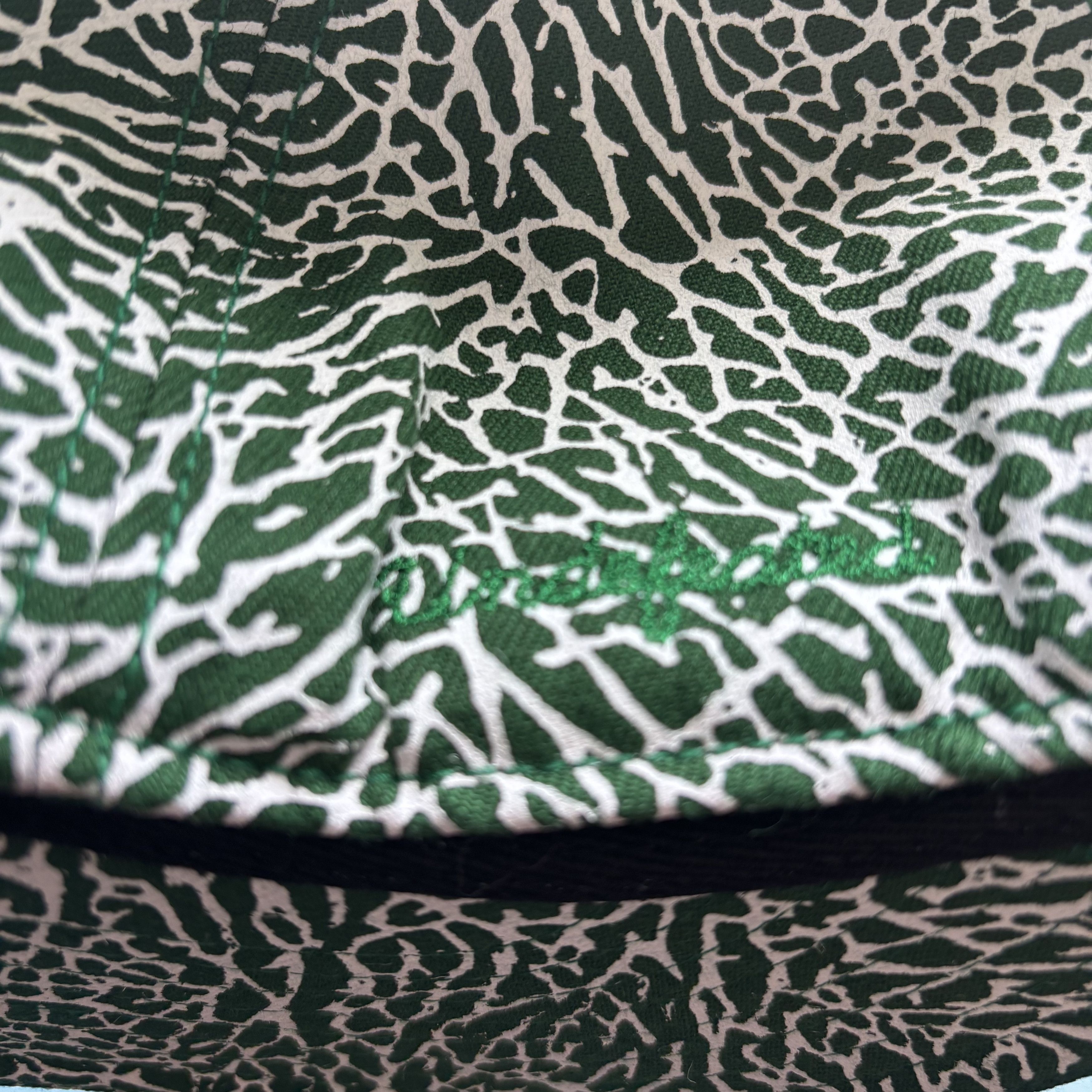 New Era × Undefeated Undefeated 7 1/4 Green/White 59Fifty New Era Fitted Cap Size ONE SIZE - 3 Thumbnail