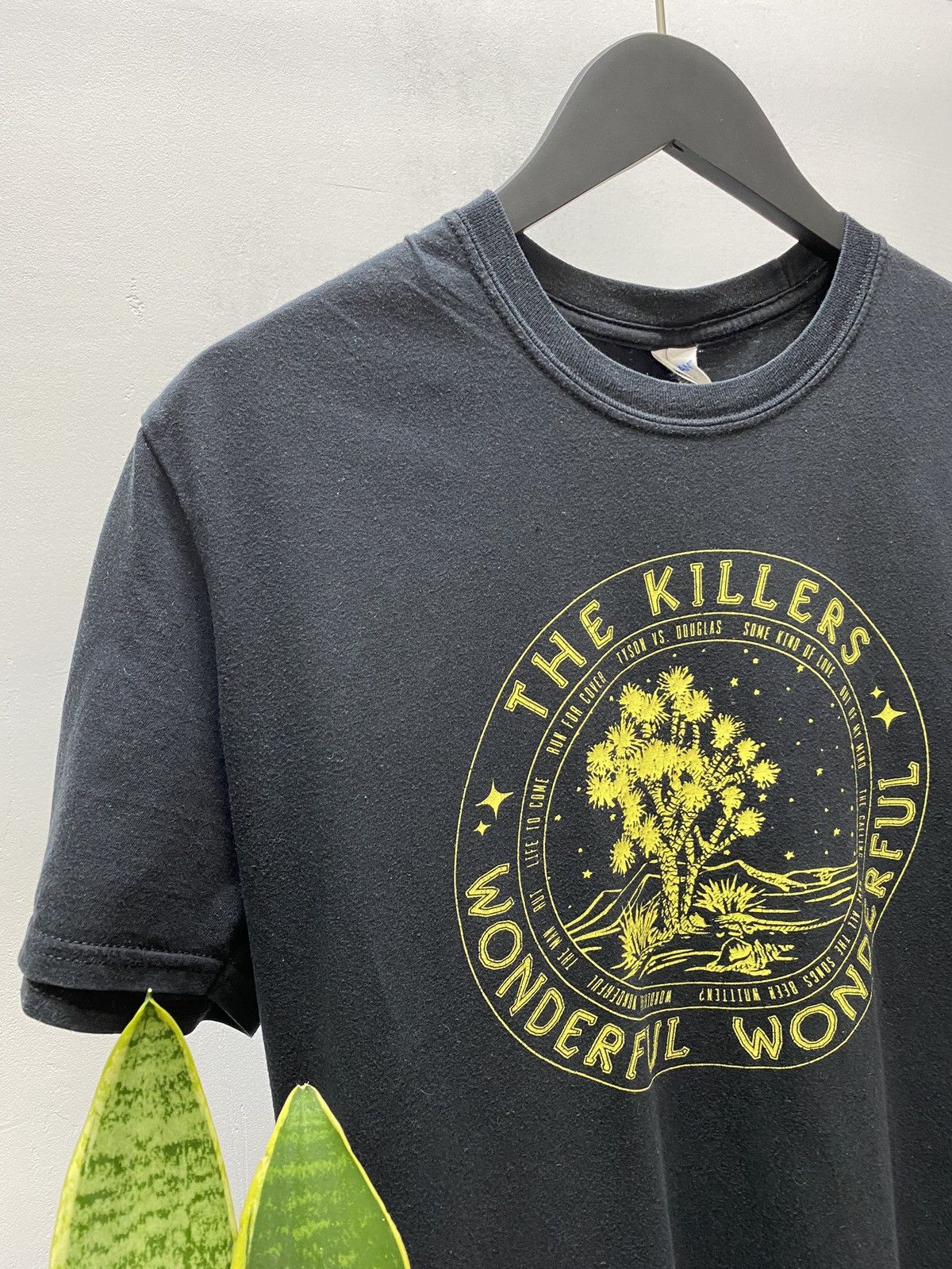 Band Tees The Killers Wonderful Wonderful Band T Shirt Size US L / EU 52-54 / 3 - 8 Thumbnail