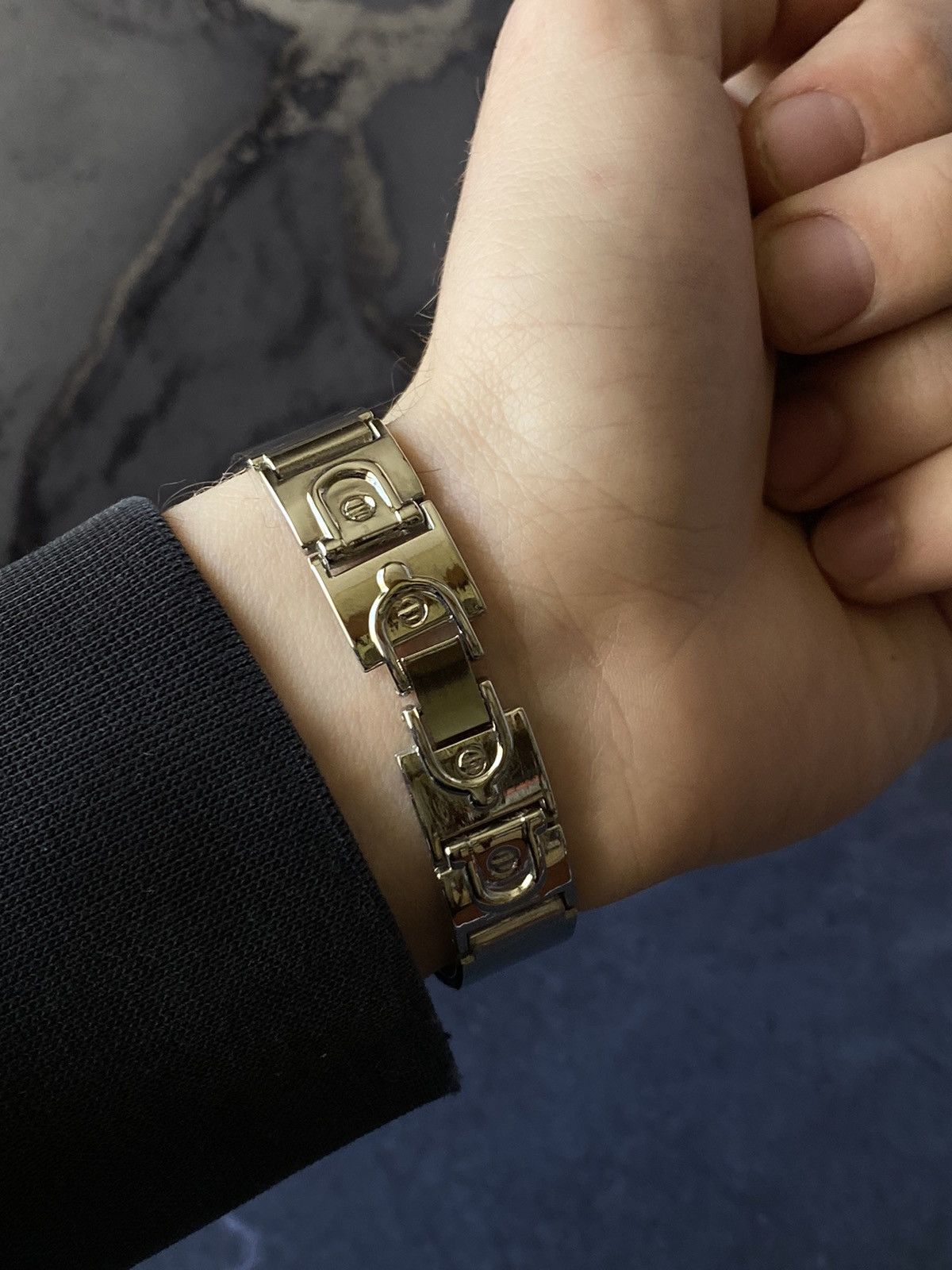 Hysteric Glamour Futuristic Skull Design Watch with Metal Bracelet Size ONE SIZE - 5 Thumbnail