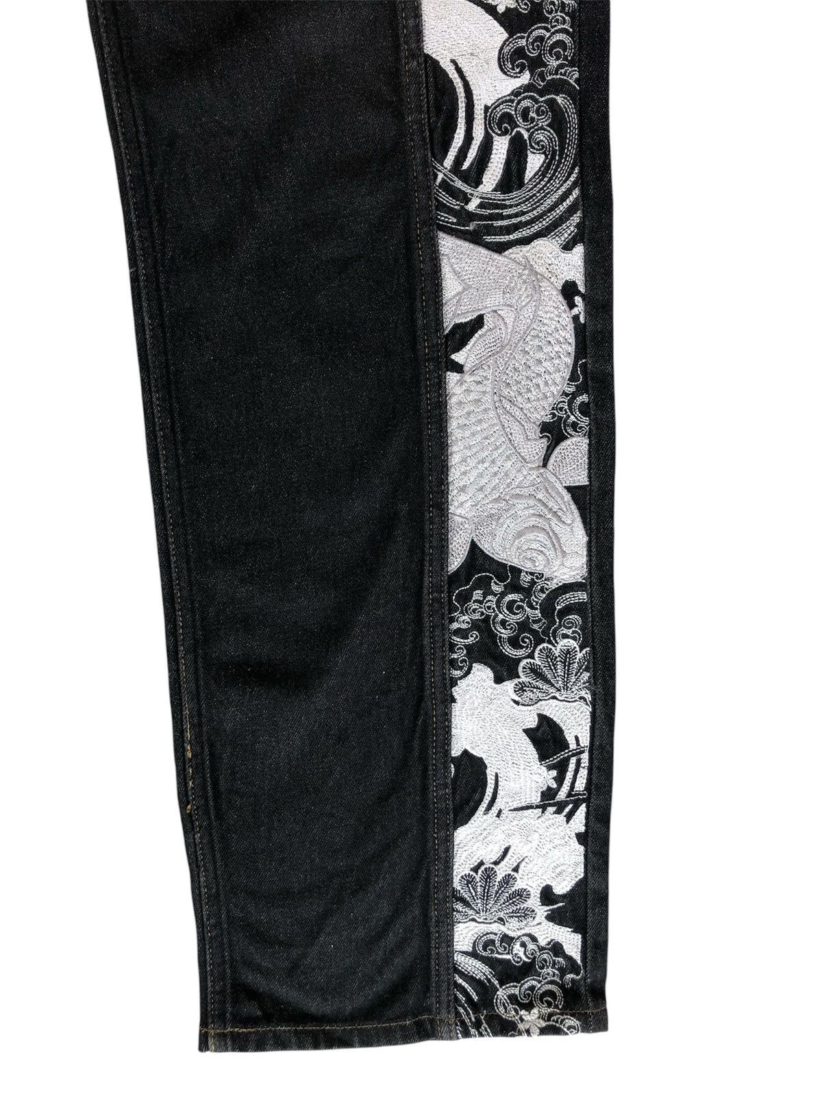 Karakuri Tamashii Karakuri Tamashii Embroidered Jeans Distressed Jeans Size US 33 - 7 Thumbnail