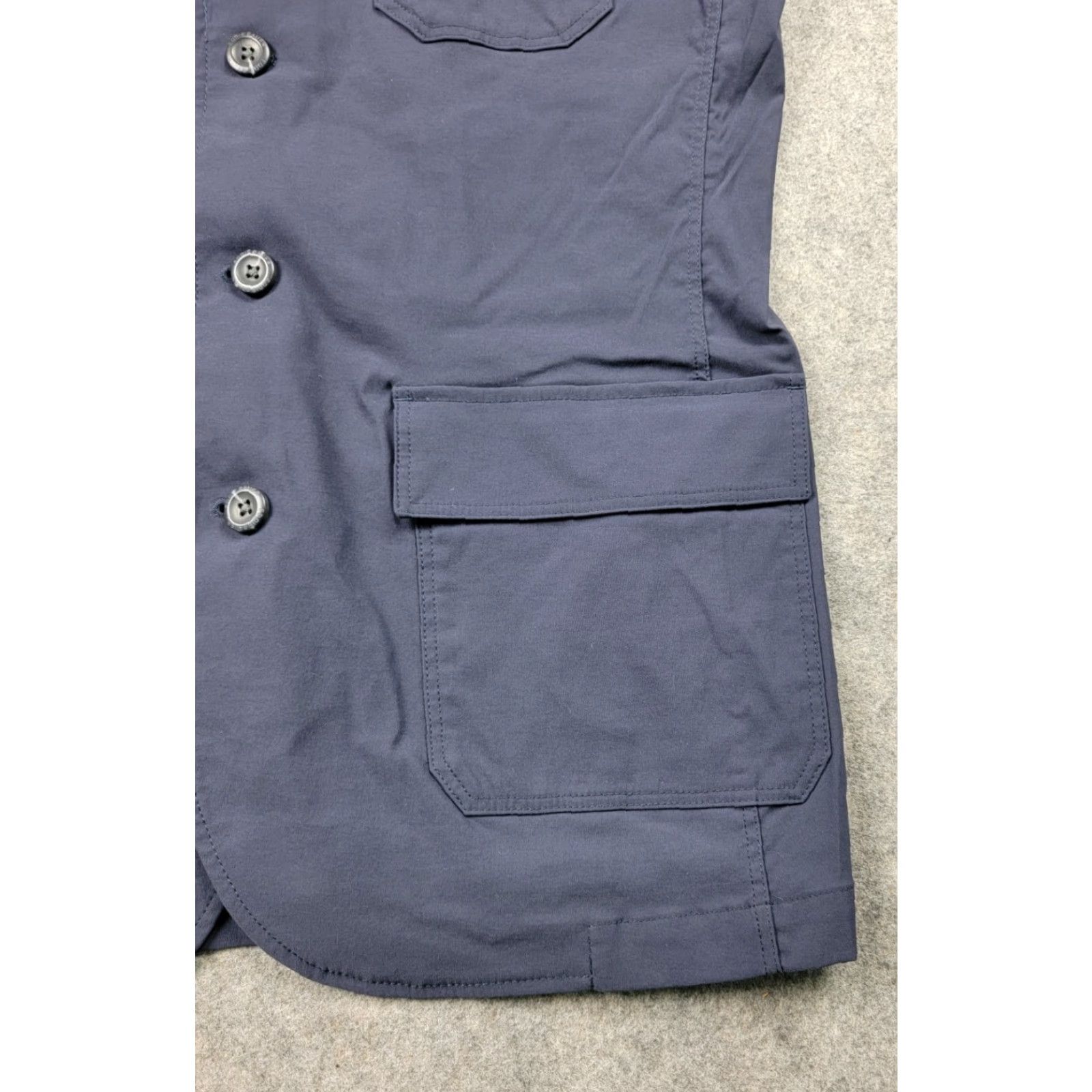 Eddie Bauer Eddie Bauer Travex Jacket Mens 44 Blue Button Close Performance Blazer Outdoor Shirt Jacket Windbreaker Size 44R - 6 Thumbnail