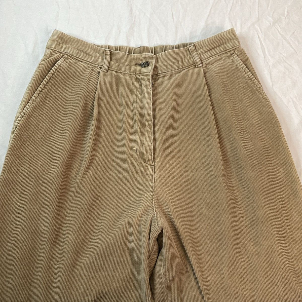 L.L. Bean L.L. Bean Corduroy Women's Pants Trousers Khaki Sz 8 Tall Size 30" / US 8 / IT 44 - 4 Thumbnail