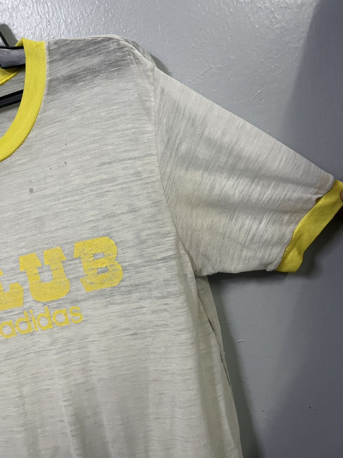 Vintage VINTAGE ADIDAS CLUB RINGER/SINGLE STITCH Size US M / EU 48-50 / 2 - 5 Thumbnail