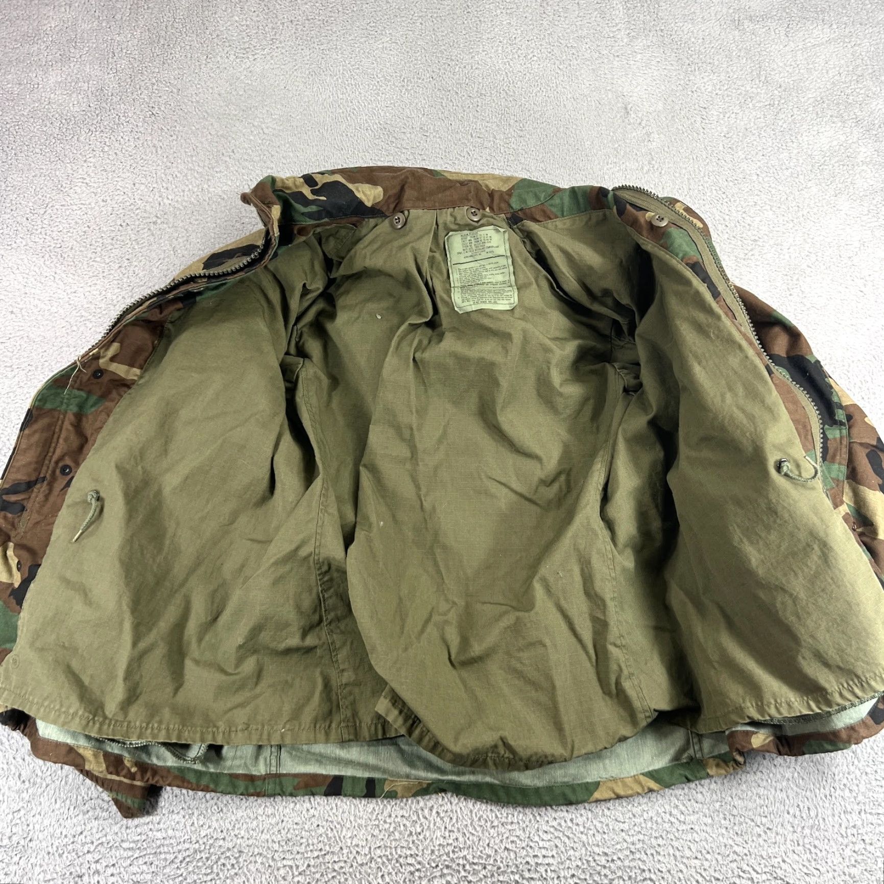 Alpha Industries VINTAGE Alpha Industries Field Jacket Coat M65 Woodland Camo Medium Reg Military Size US M / EU 48-50 / 2 - 5 Thumbnail