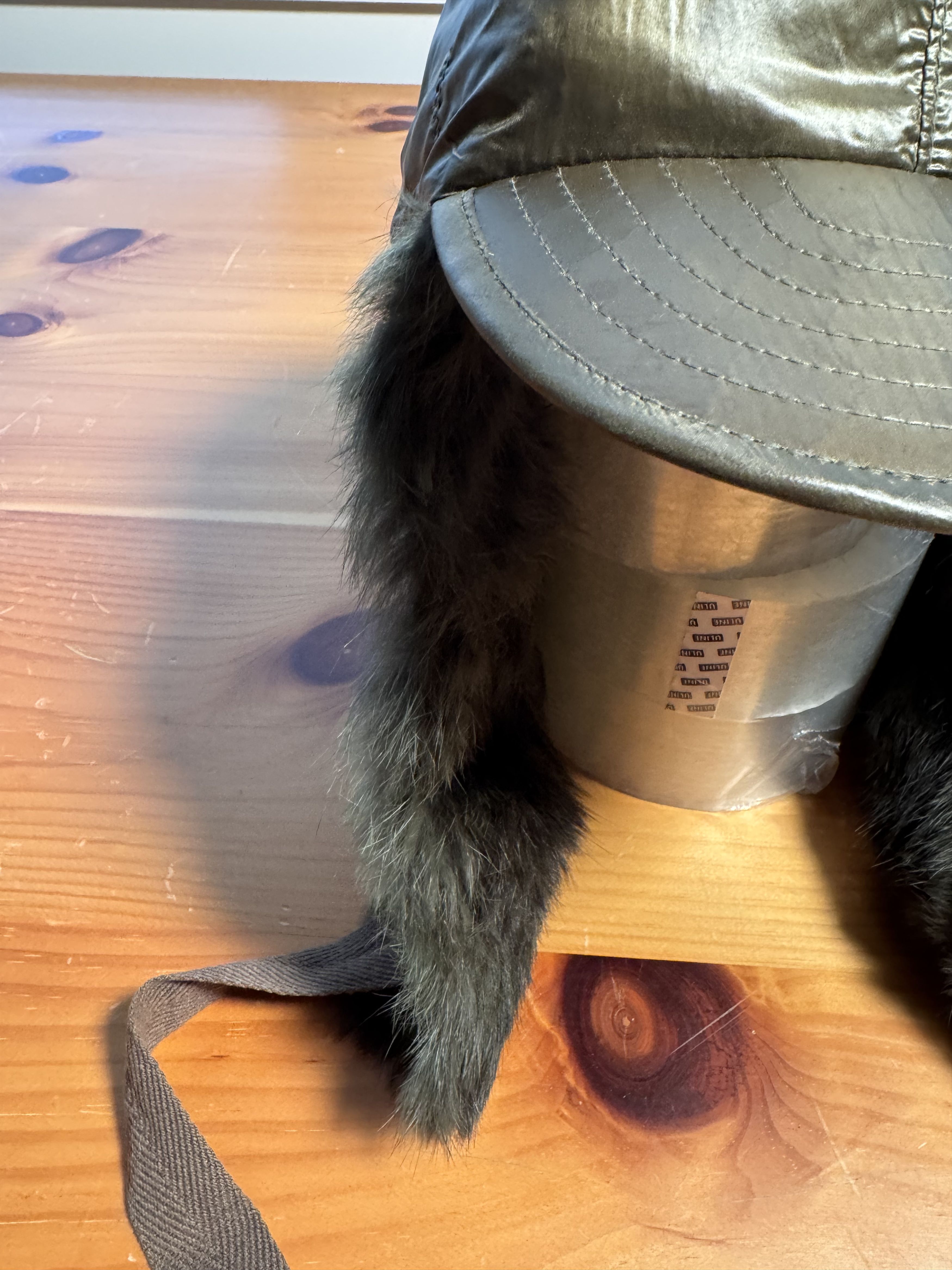 Takahiromiyashita The Soloist. Runway Takahiromiyashita The Soloist Ear flap brim fur hat Size ONE SIZE - 5 Thumbnail
