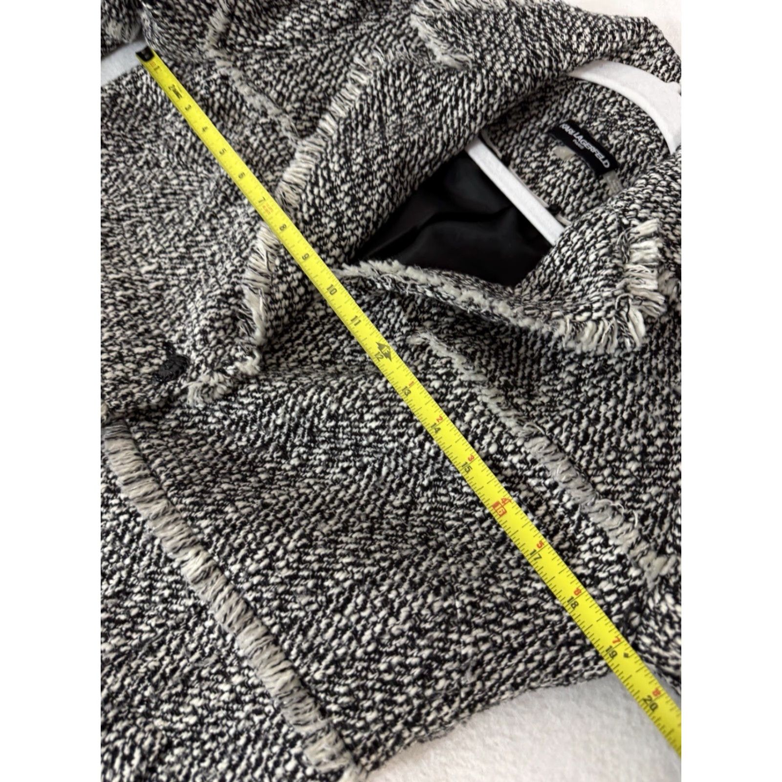 Karl Lagerfeld Karl Lagerfeld Women Tweed Gray Jacket Size S Button Up Fringe Long Coat Size S / US 4 / IT 40 - 5 Thumbnail