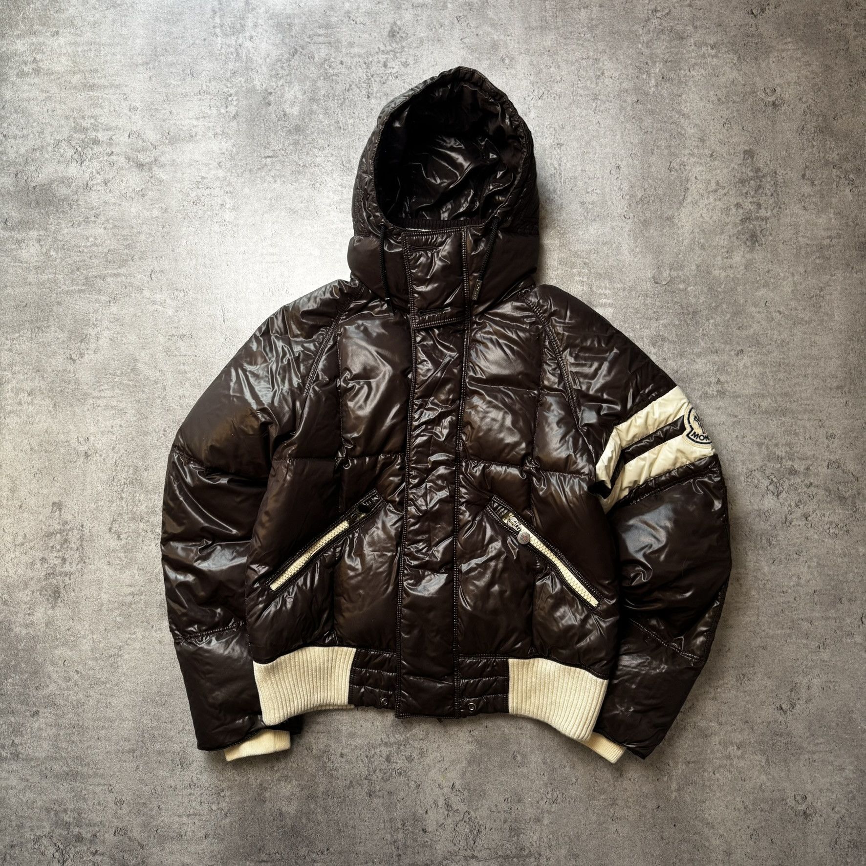 Moncler Brown puffer jacket Moncler vintage with big logo Size US M / EU 48-50 / 2 - 1 Thumbnail