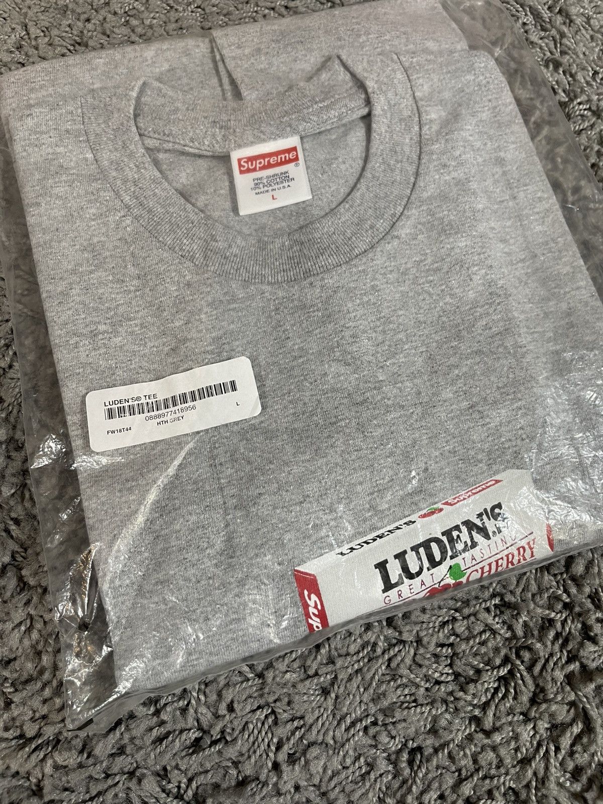 Supreme 2018FW Supreme Luden’s Cherry Candy Throat Drops Tee Grey Size US L / EU 52-54 / 3 - 5 Thumbnail