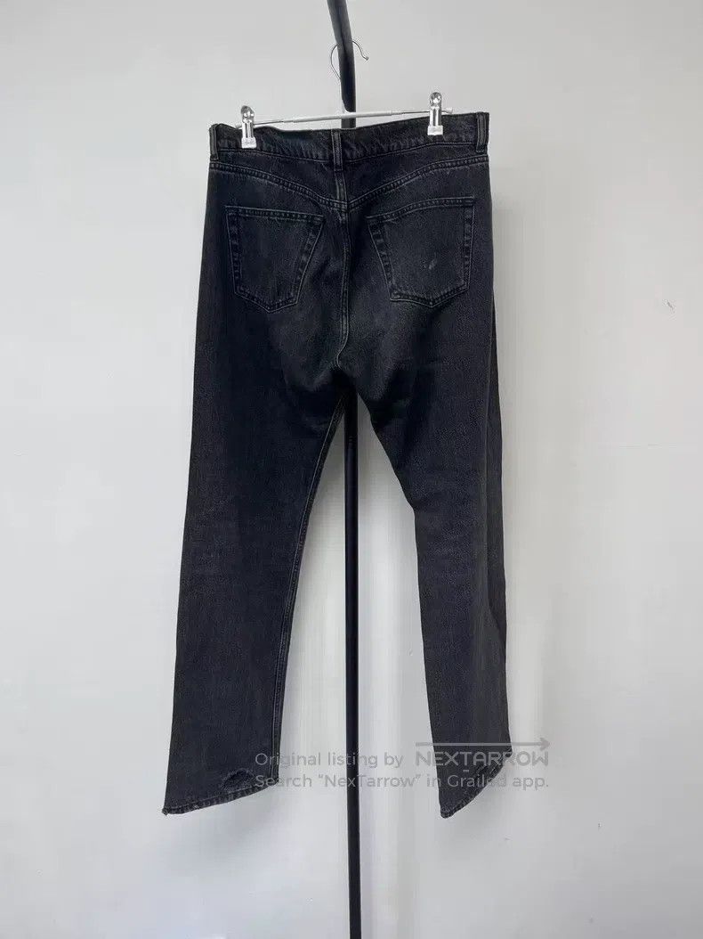 Balenciaga Balenciaga Solid Color Loose Straight Leg Denim Pants - Me Size US 33 - 2 Thumbnail
