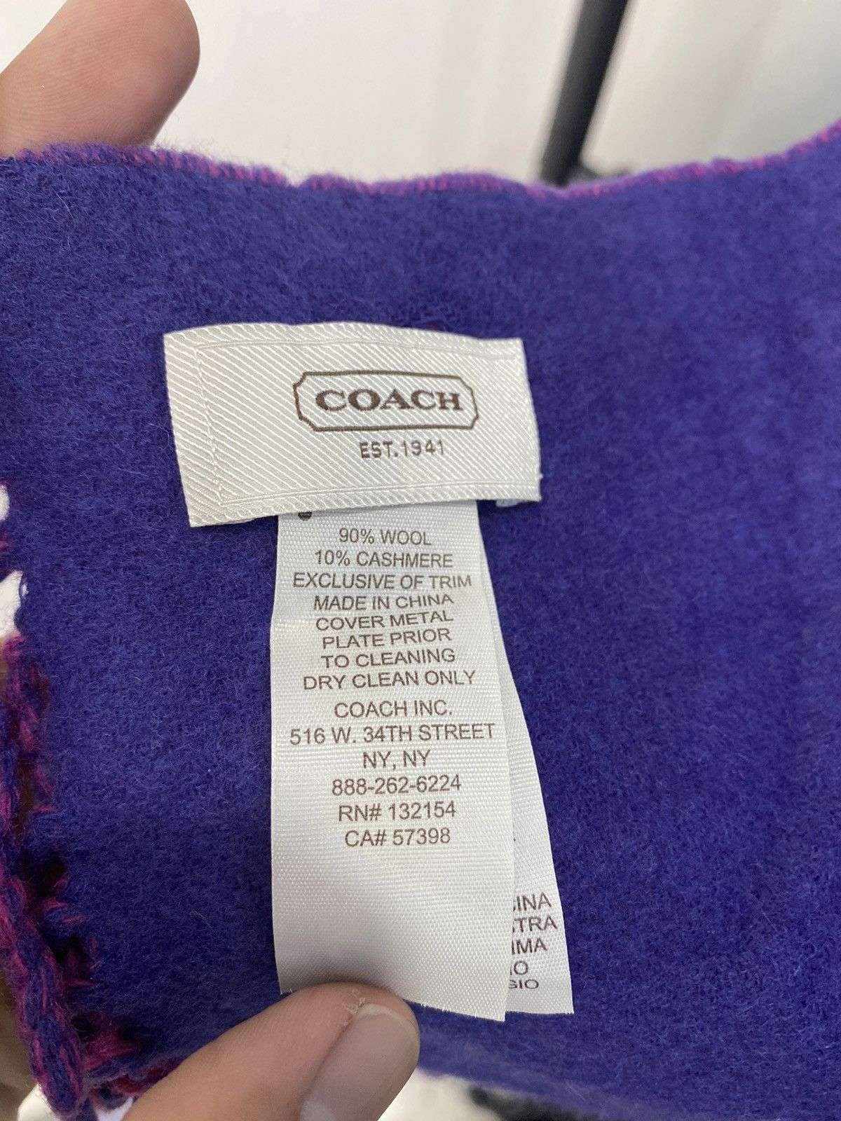 Coach COACH Carriage Wool Scarf #cyber24 Size ONE SIZE - 9 Thumbnail