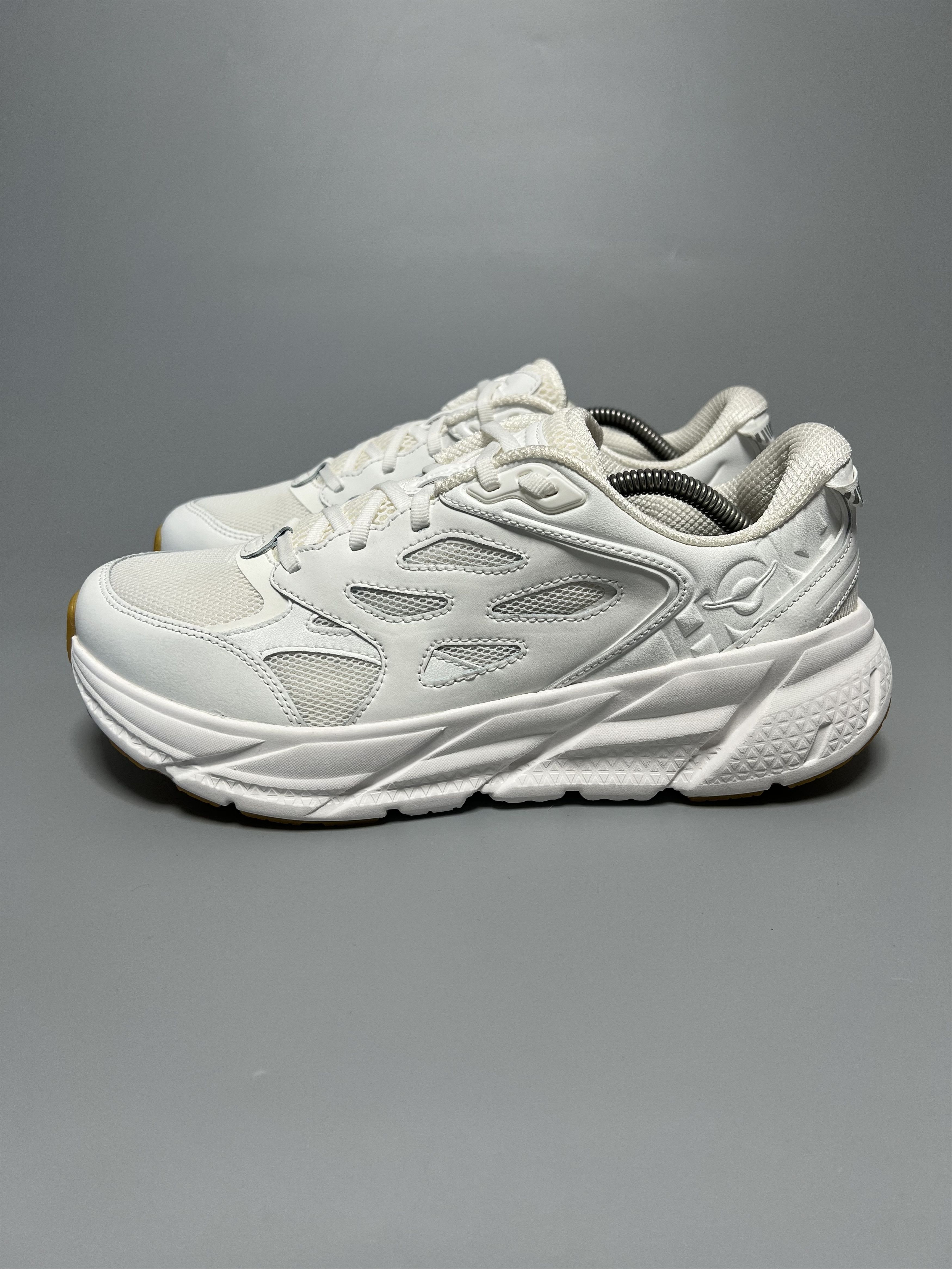 Hoka Hoka One One Clifton L Athletics Running Shoes 1160050-WWH Size US 10 / EU 43 - 2 Thumbnail