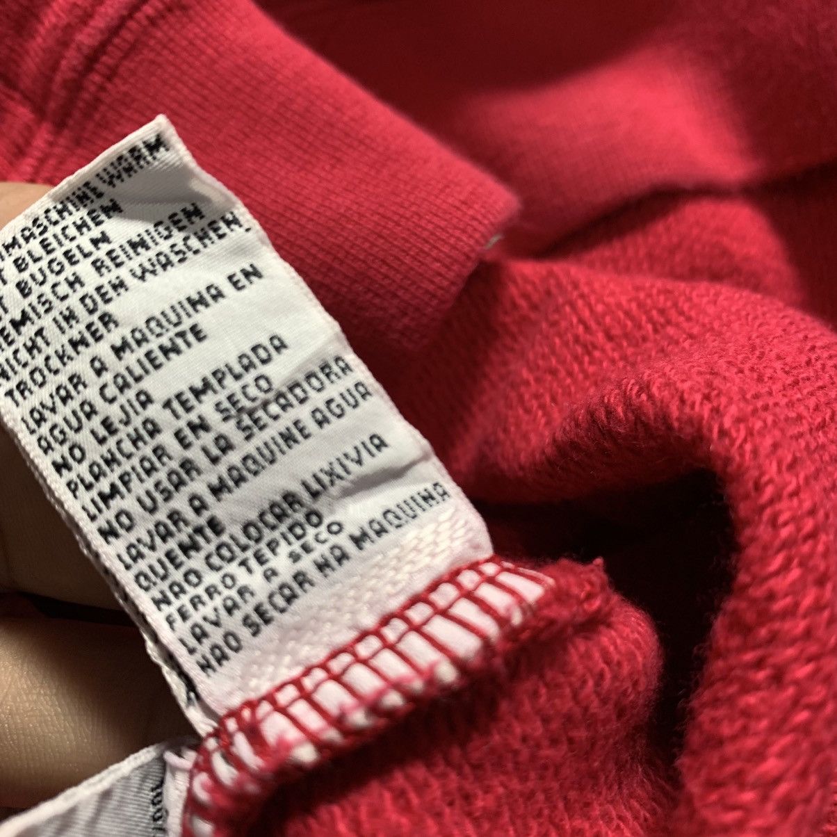 Benetton Vintage 90s Benetton Red Sweetshirt Size US L / EU 52-54 / 3 - 6 Thumbnail