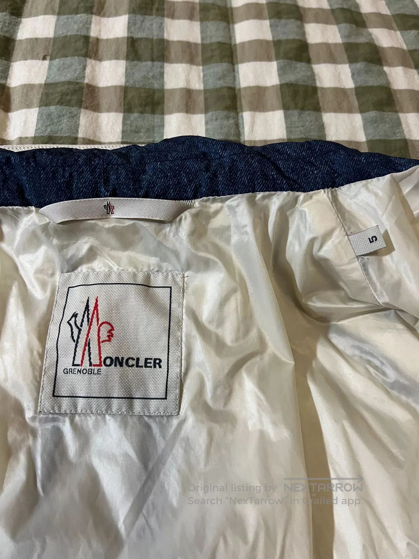 Moncler moncler veymont color-block down jacket. Size US L / EU 52-54 / 3 - 8 Thumbnail
