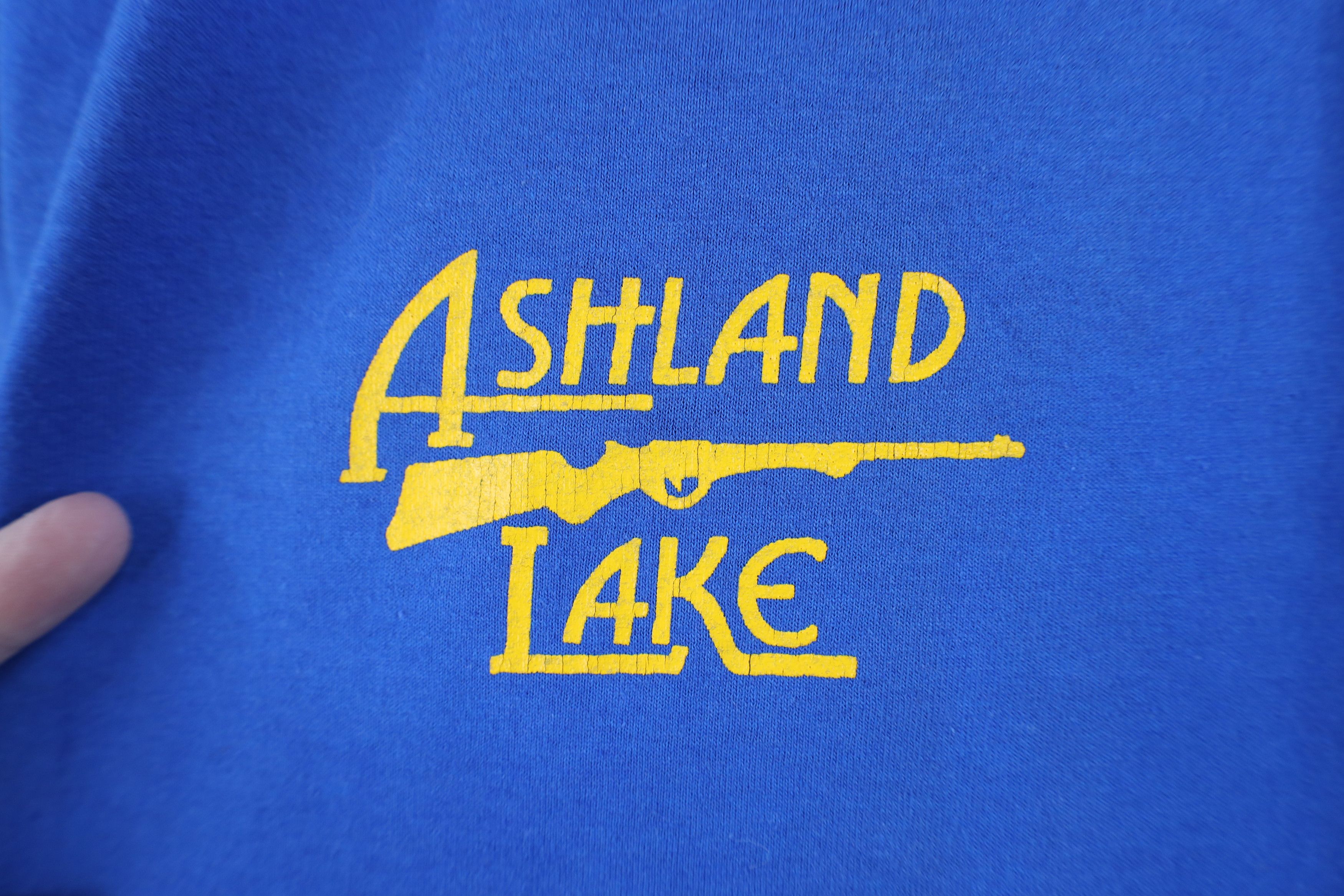 Vintage Vintage 80s 90s Ashland Lake Gun Club T-Shirt Blue USA Size US XL / EU 56 / 4 - 4 Thumbnail