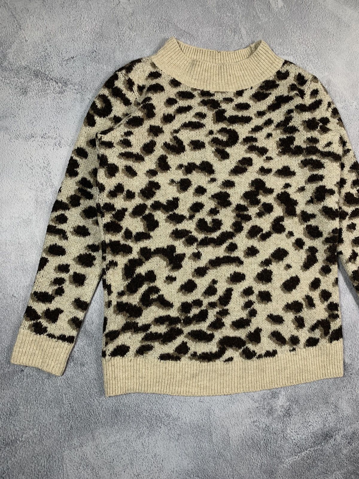 Japanese Brand Vintage Japanese coloured all over sweater streetwear size L Size L / US 10 / IT 46 - 2 Thumbnail
